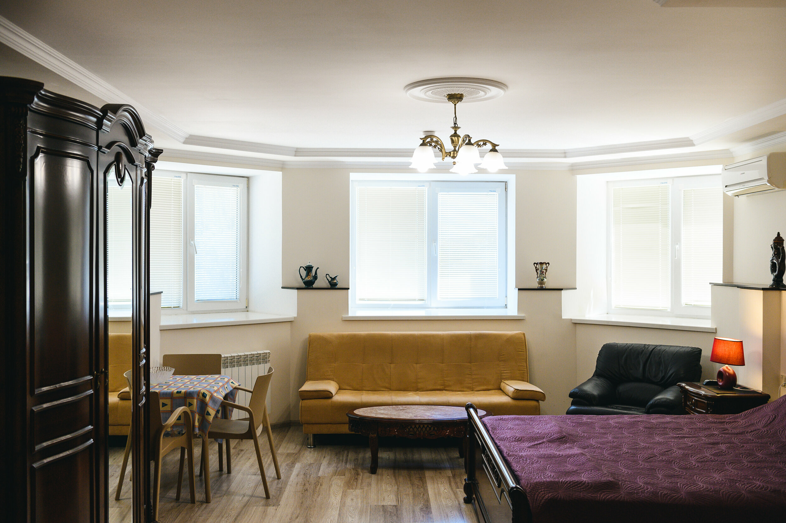 7 Полулюкс без балкона, вид на бассейн, мини кухня