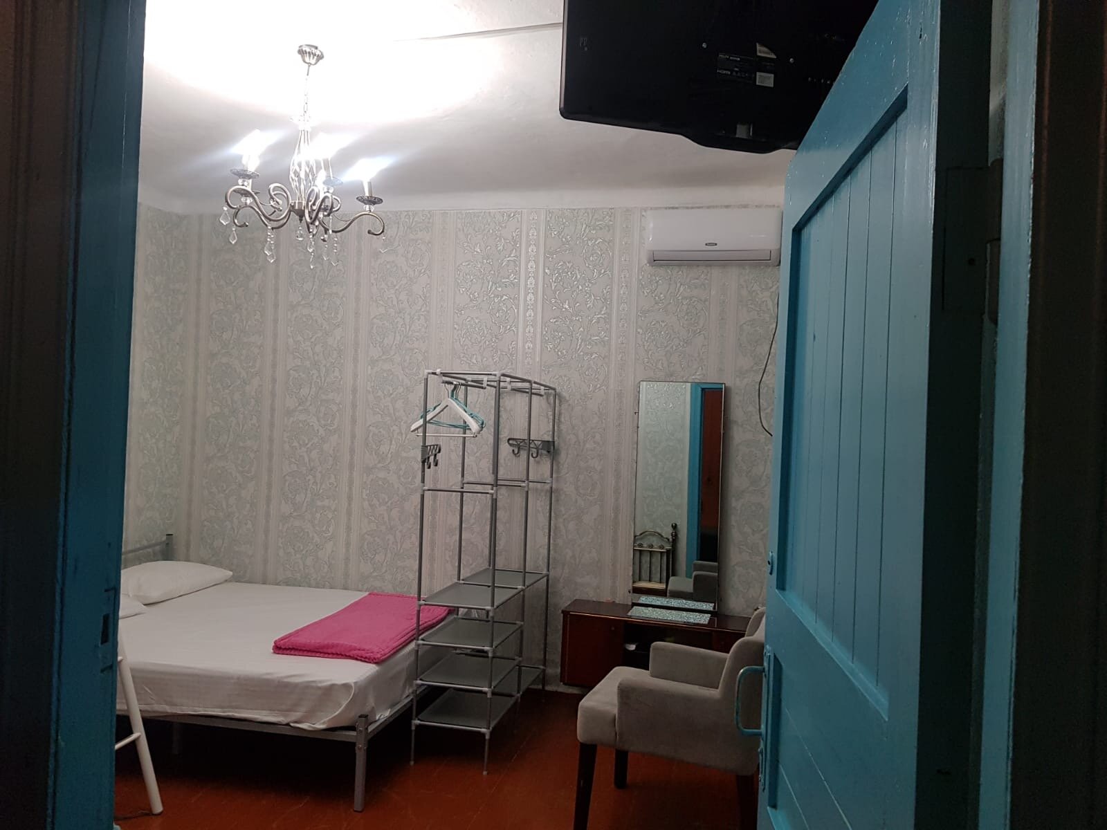 Семейный номер с душем