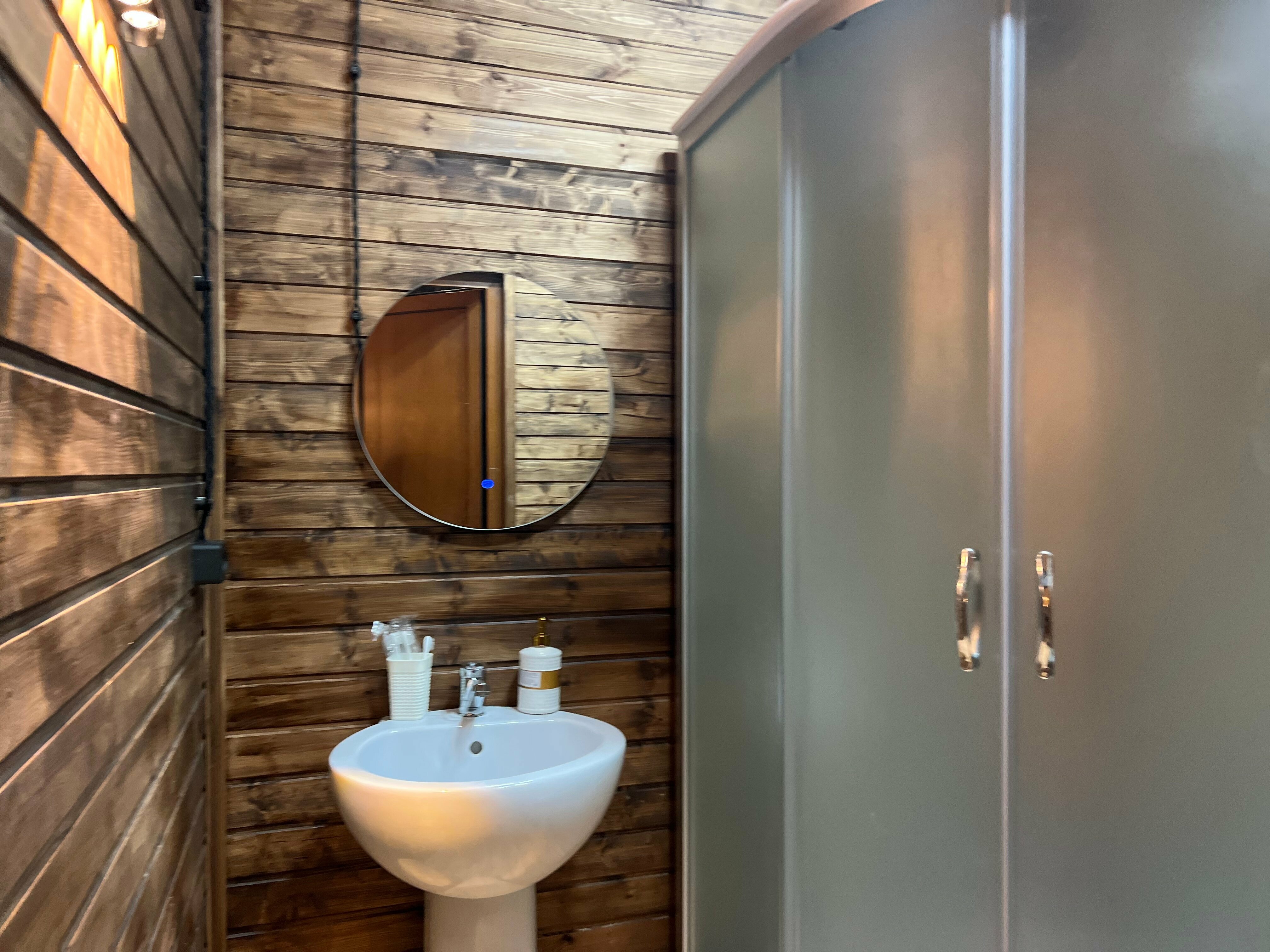 Четырехместный номер с балконом