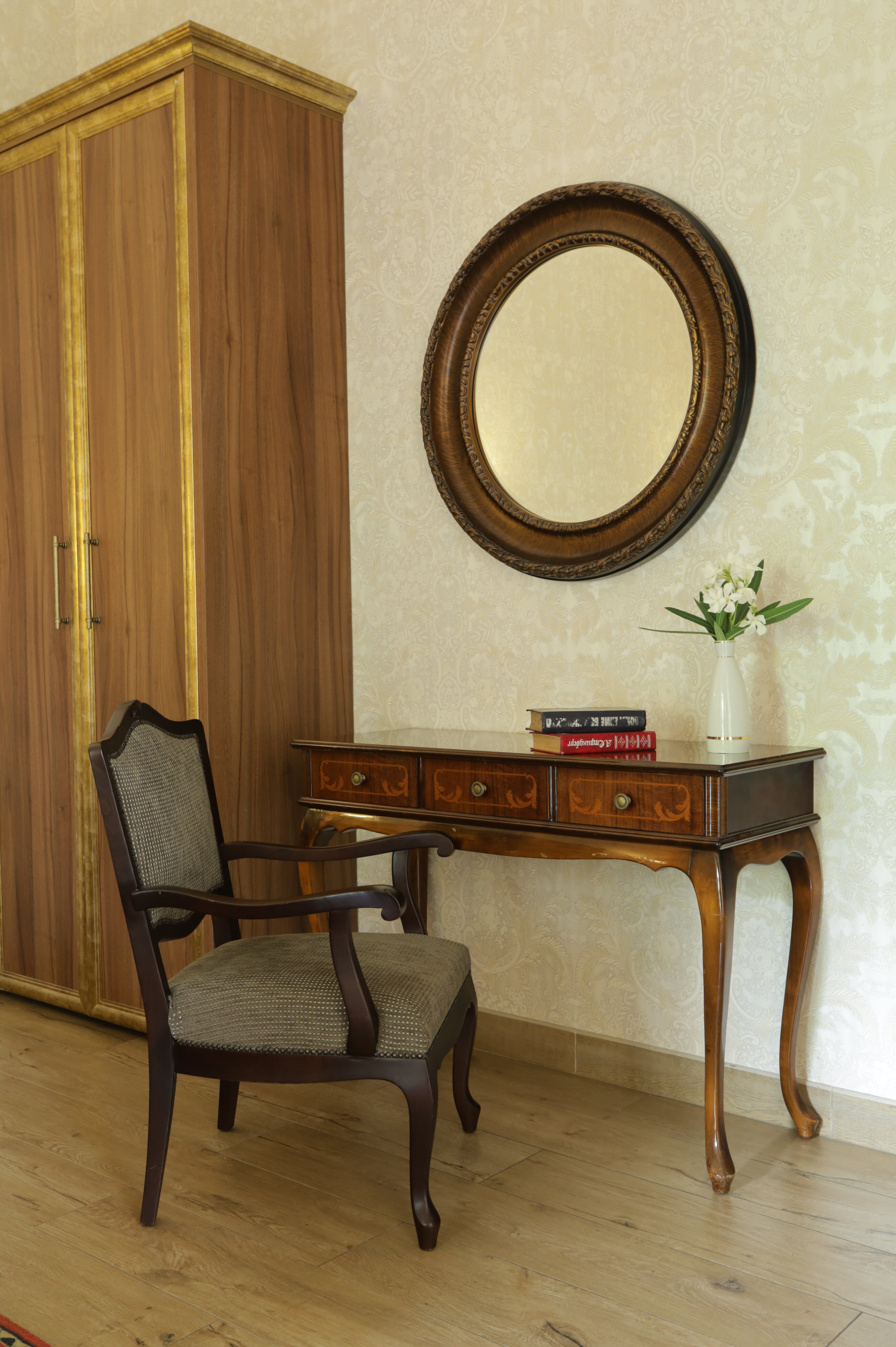 Апартаменты трехкомнатные с террасой вид на парк/горы. Главный корпус 5*