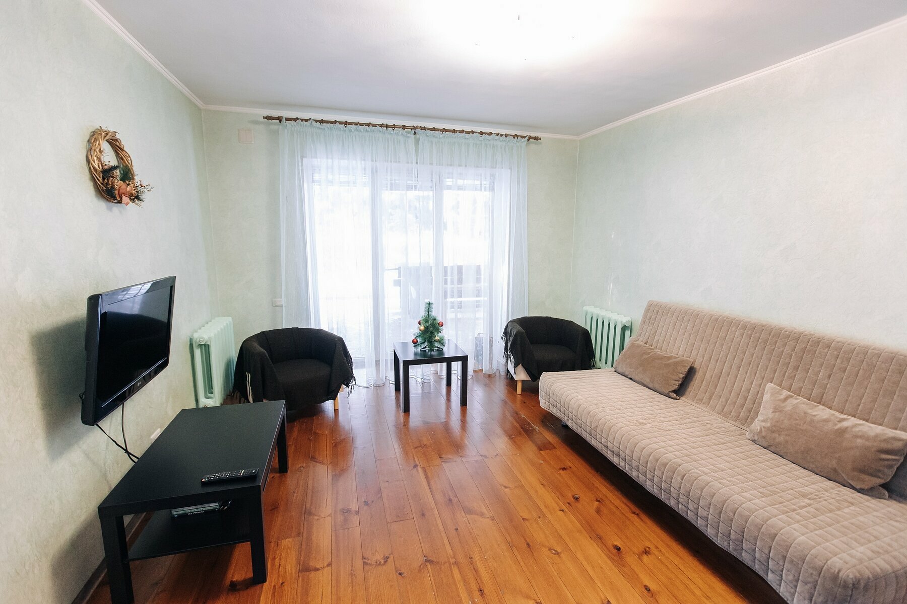 Дом с видом на озеро