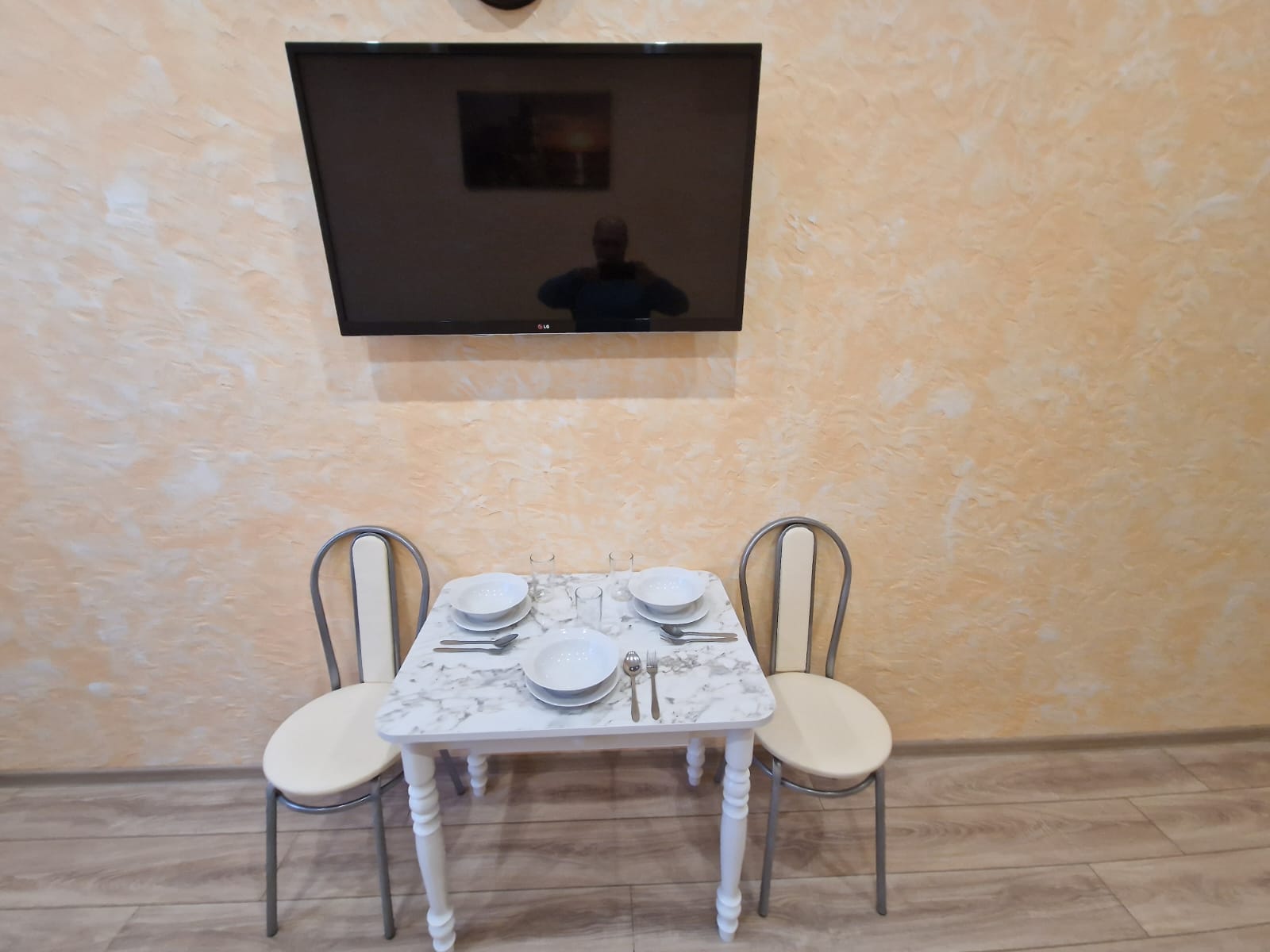 Четырехместный номер с ванной комнатой