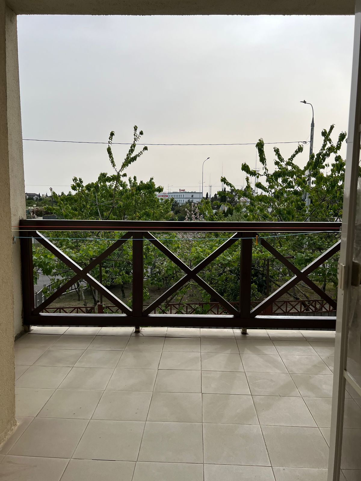 Трехместный номер с видом на горы