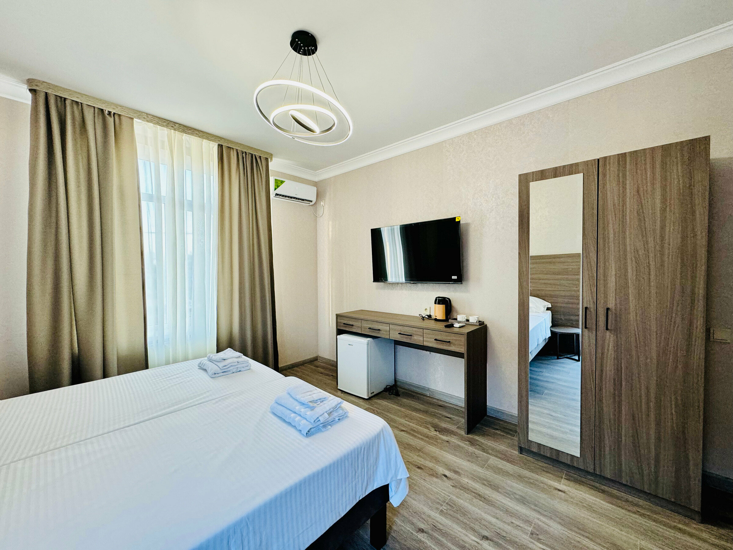 Двухместный номер Делюкс с 1 кроватью или 2 отдельными кроватями и балконом