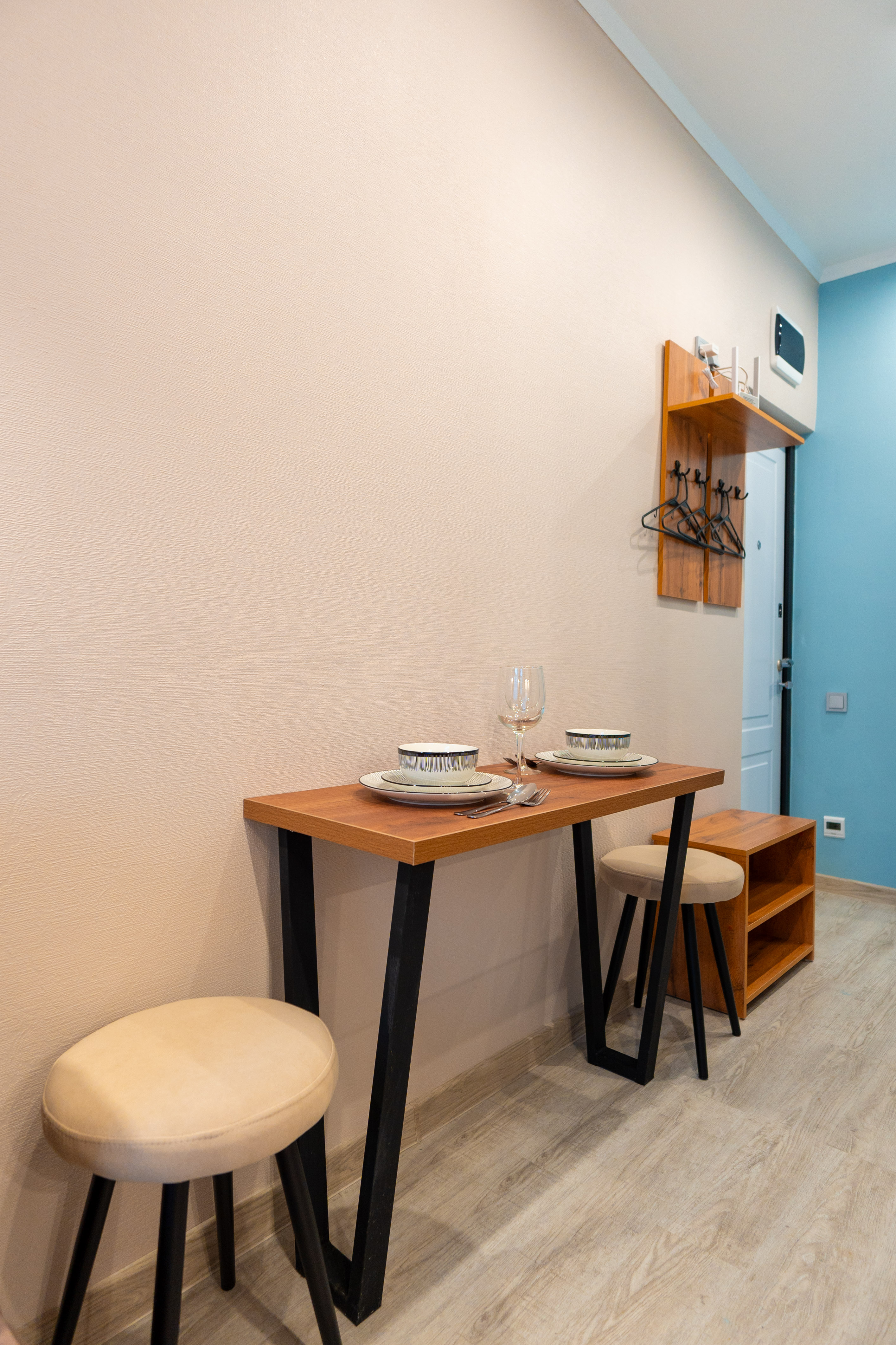 Трехместный номер с собственной ванной комнатой