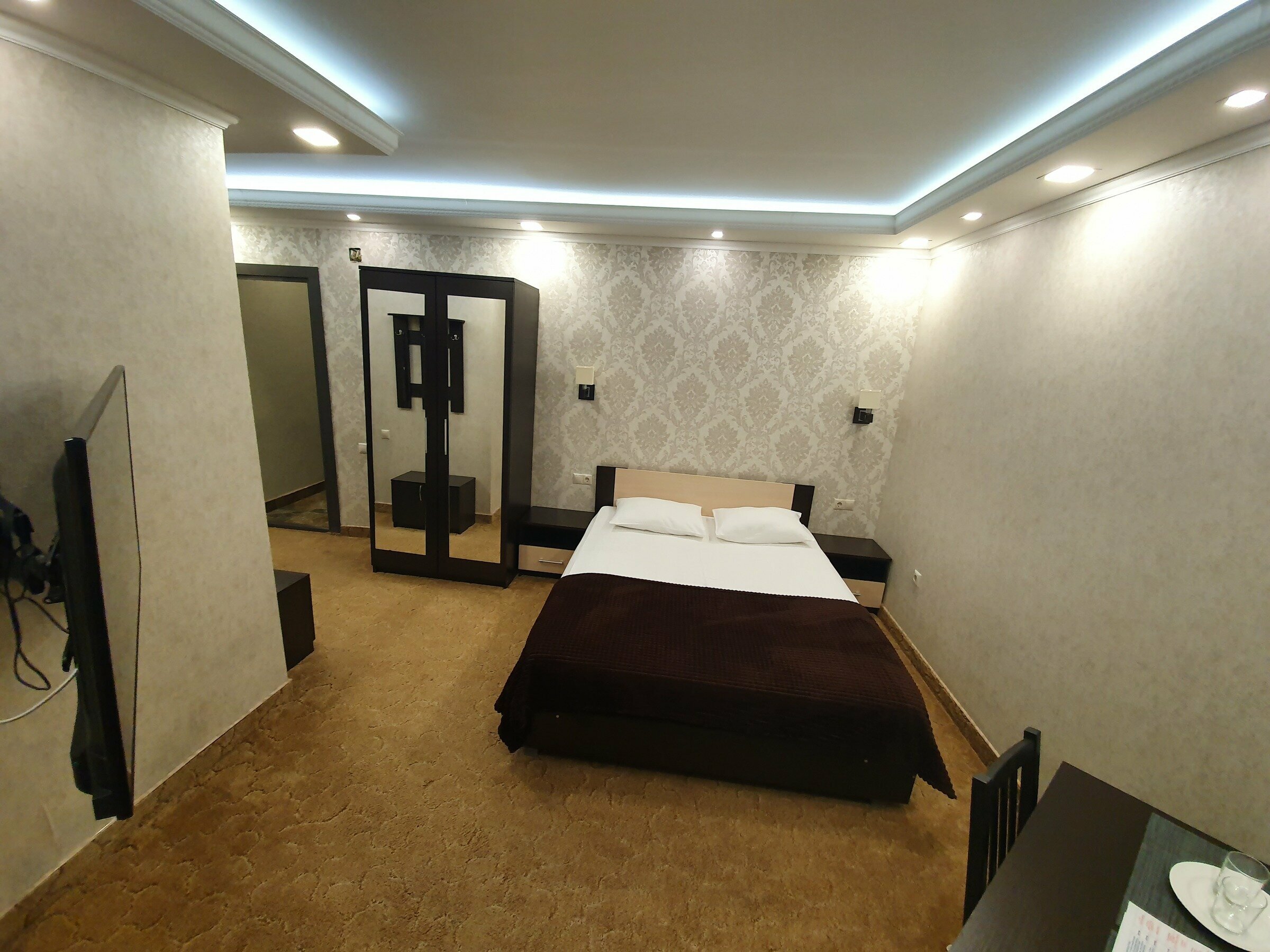 Улучшенный номер с кроватью размера «king-size»