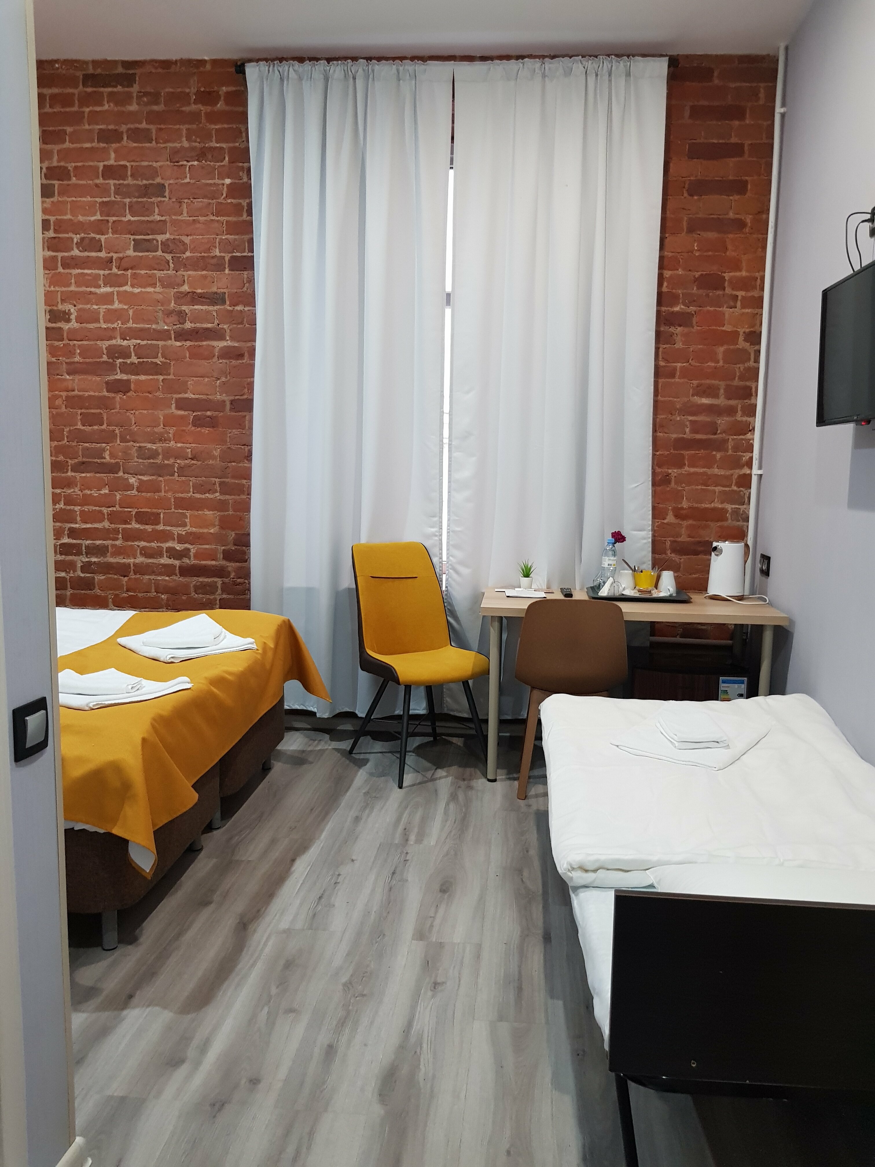 Двухместный номер с 1 кроватью или 2 отдельными кроватями и дополнительной кроватью