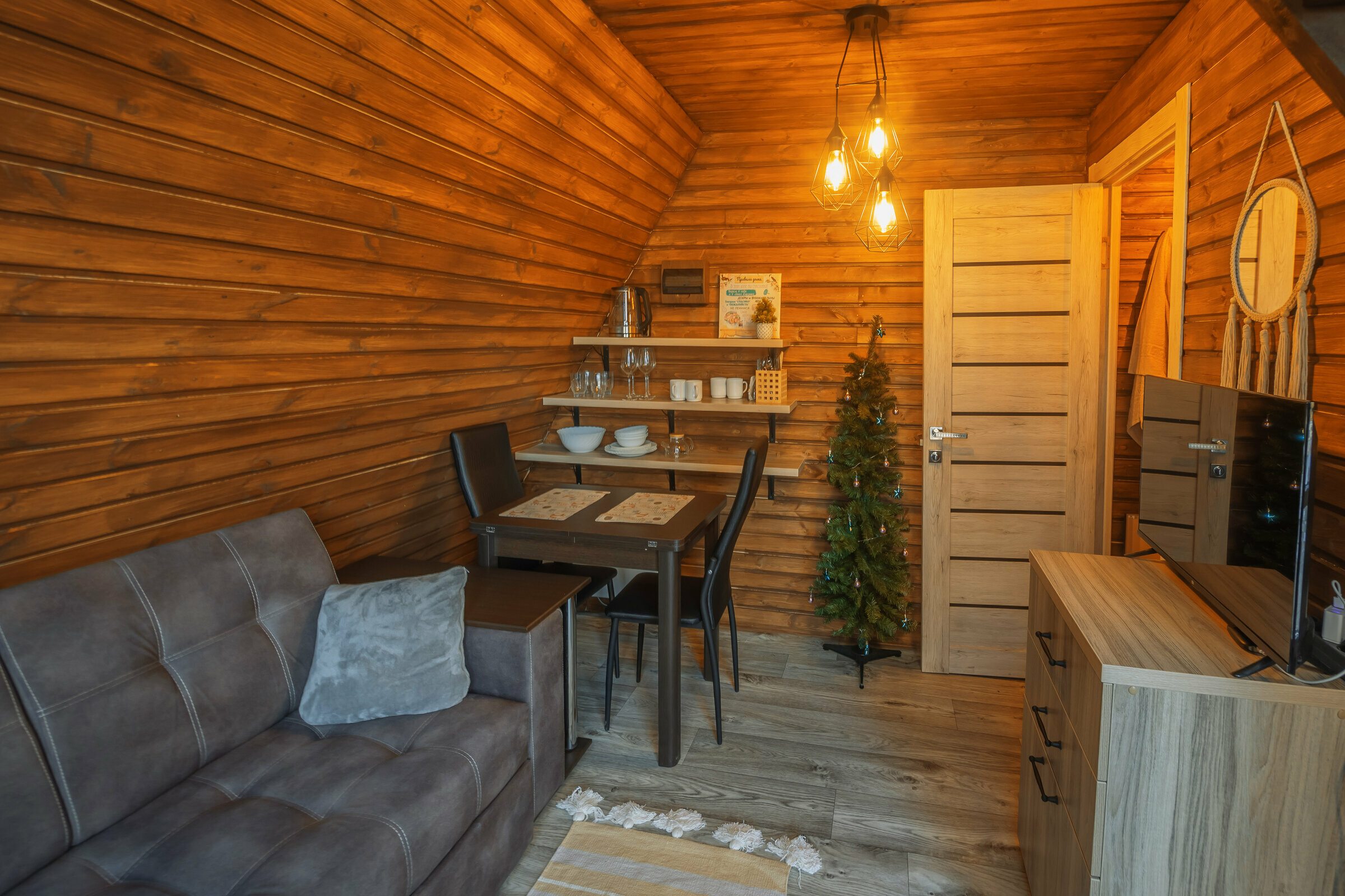 Апартаменты с видом на бассейн