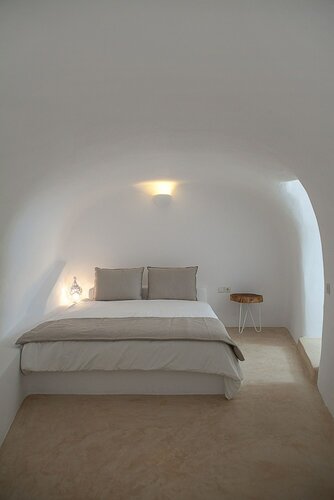 Полулюкс, гидромассажная ванна (Private Heated Outdoor) в Radiant Santorini