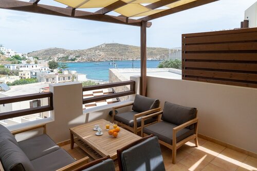 Syra Suite 3.6 Rose (1st floor) в Syra Suites