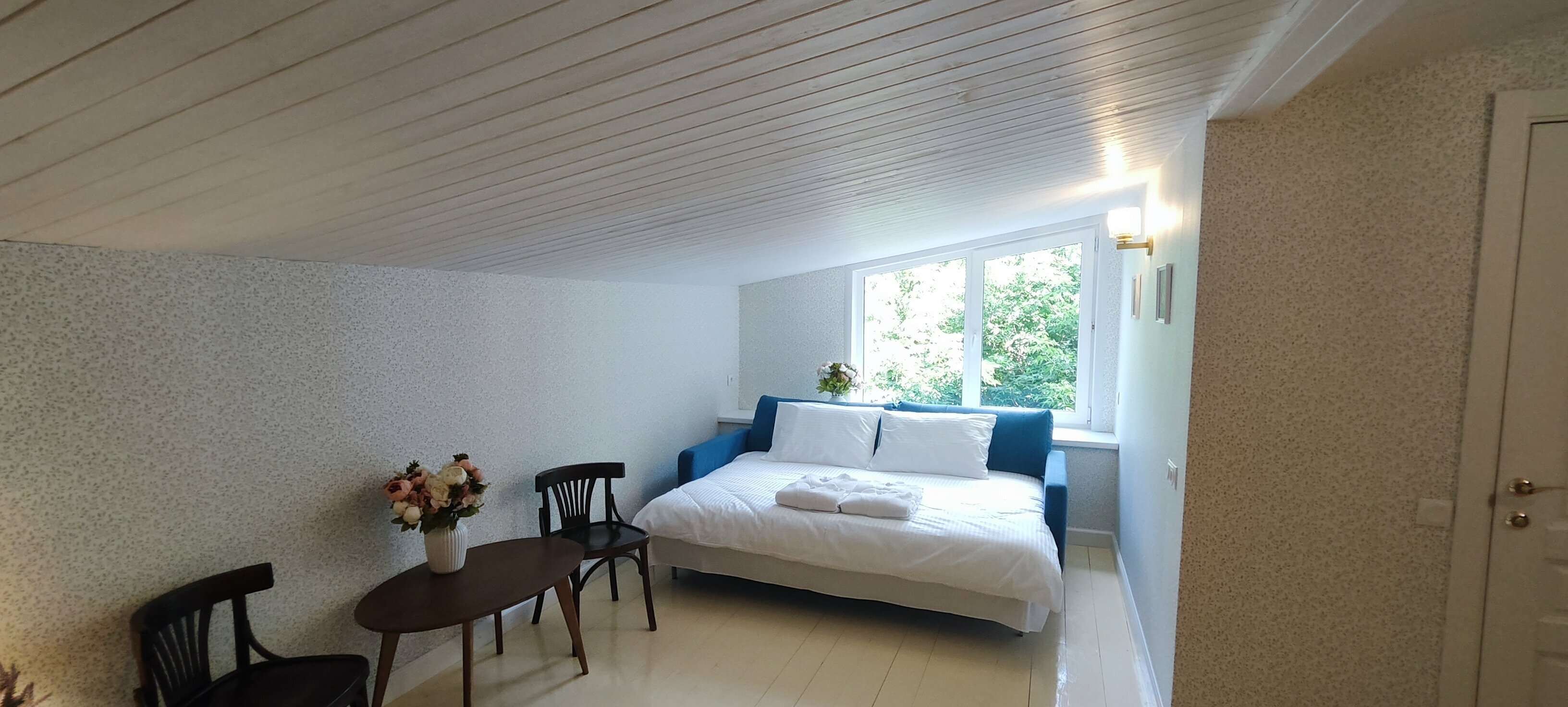 Улучшенный двухместный номер с 1 кроватью