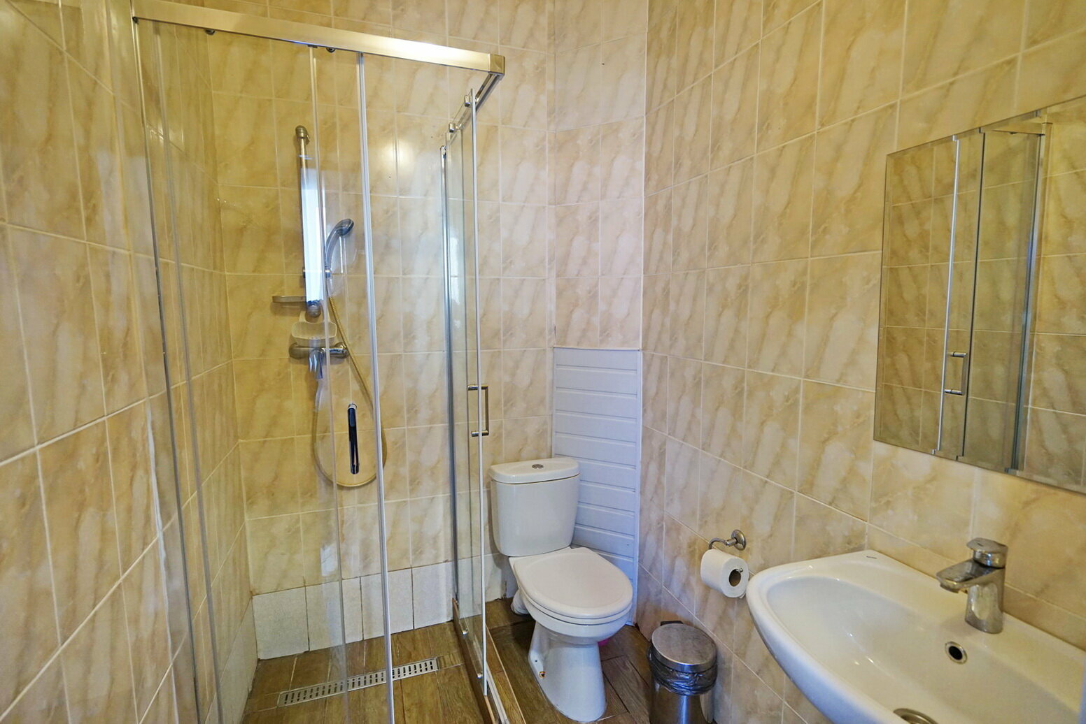 Семейный номер с видом на горы