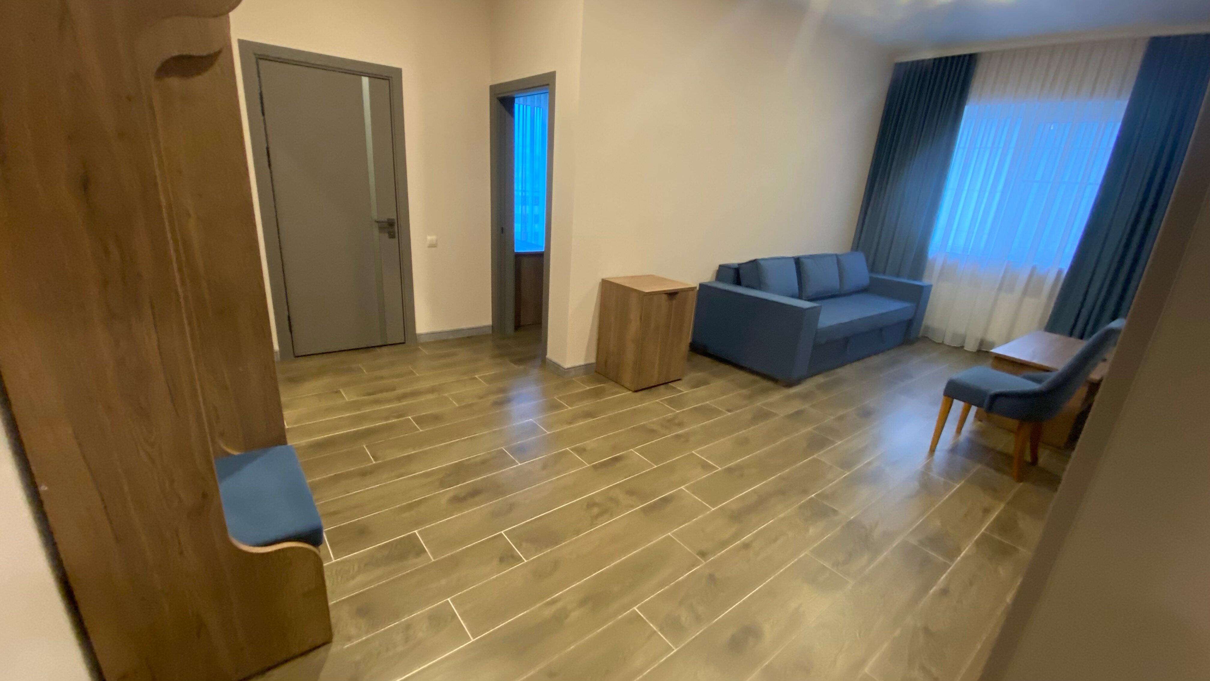 Семейный номер с видом на горы