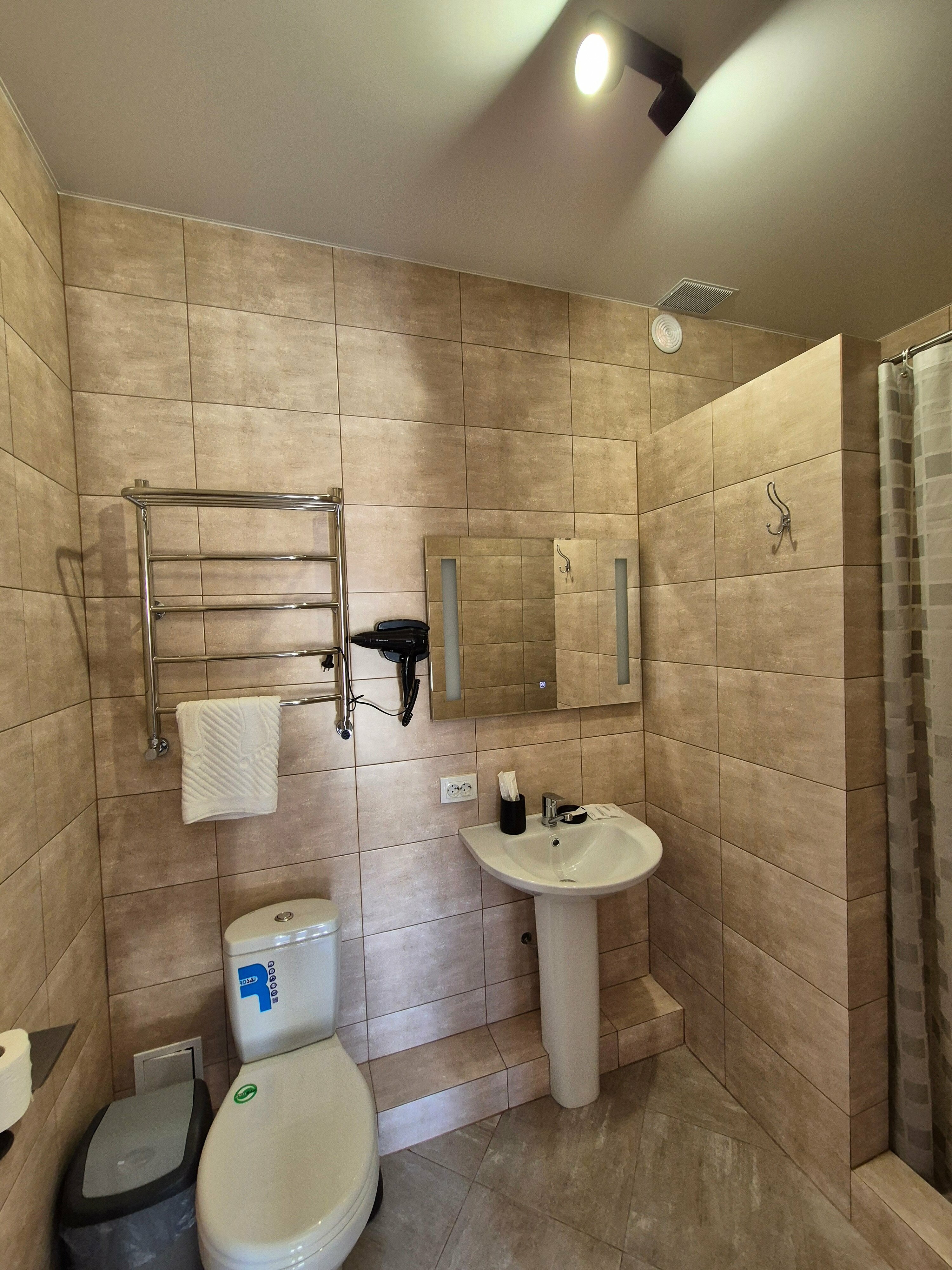 Стандартный двухместный номер с 1 кроватью или 2 отдельными кроватями и балконом