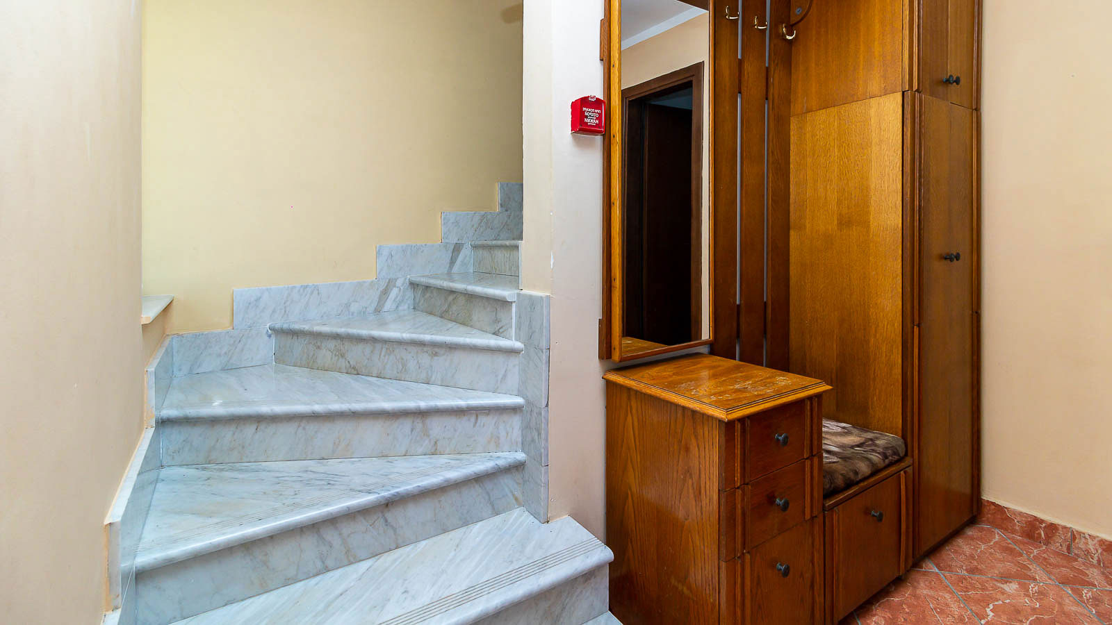 Двухуровневые апартаменты