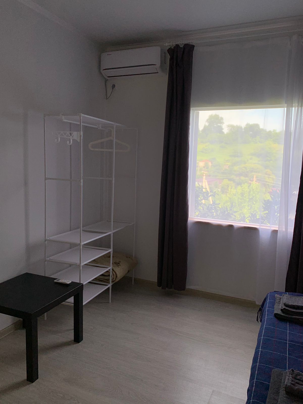 Трехместный номер с видом на сад