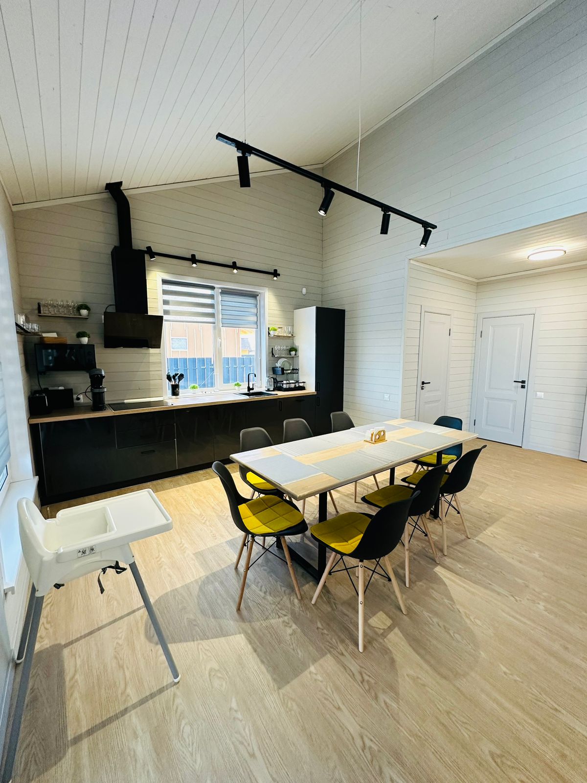 Дом с видом на лес