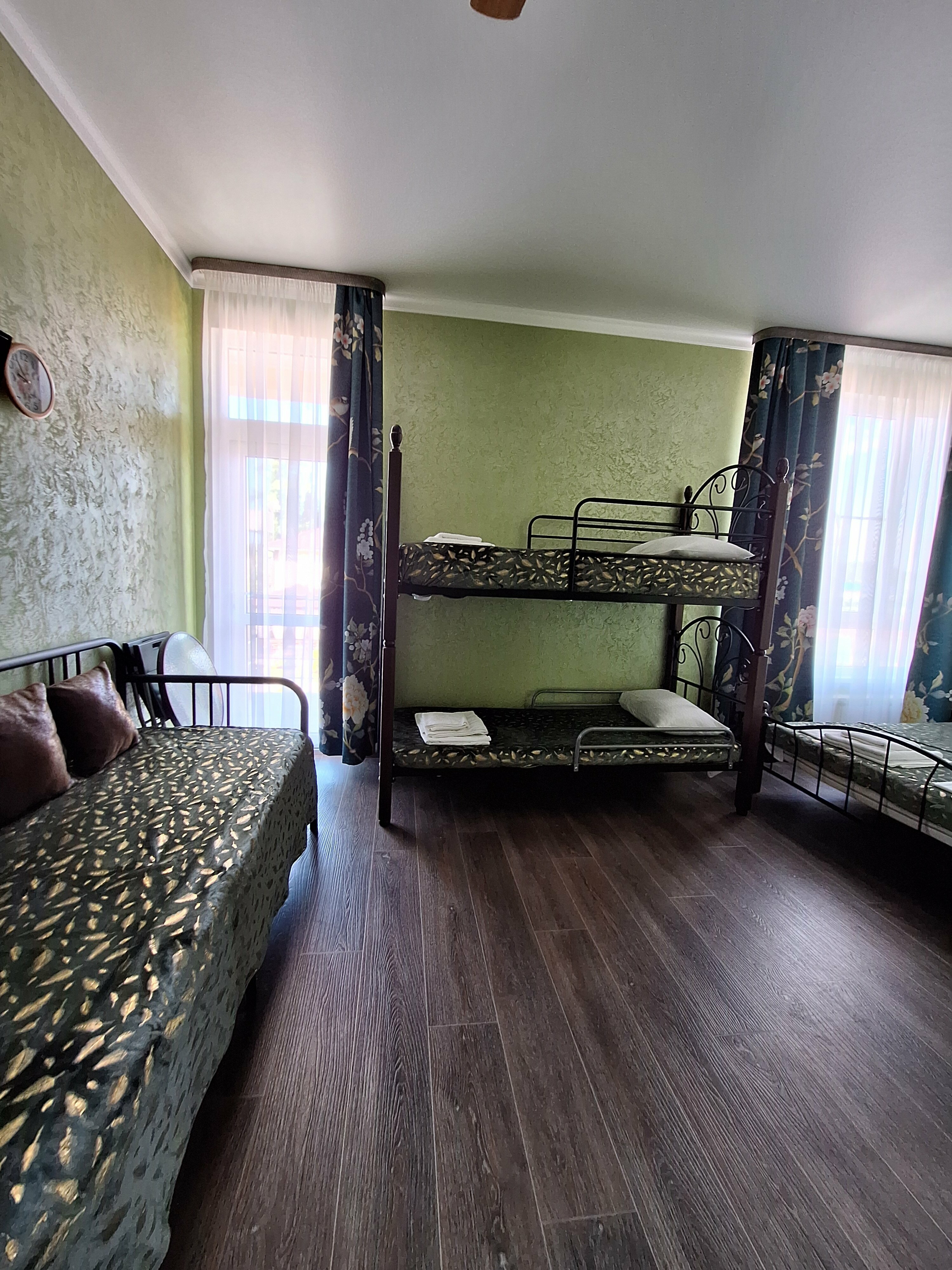 Улучшенный семейный номер