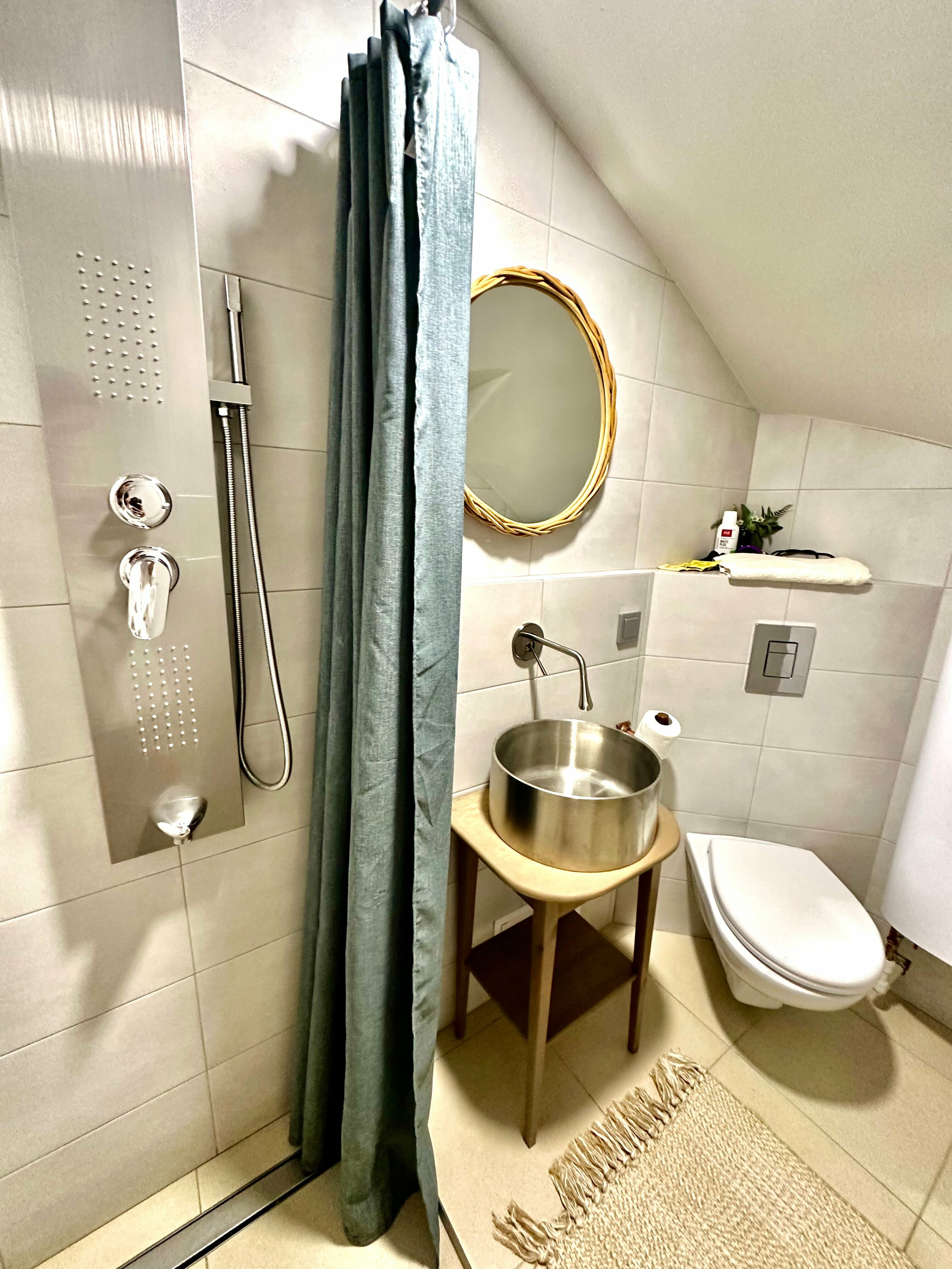 Улучшенный четырехместный номер