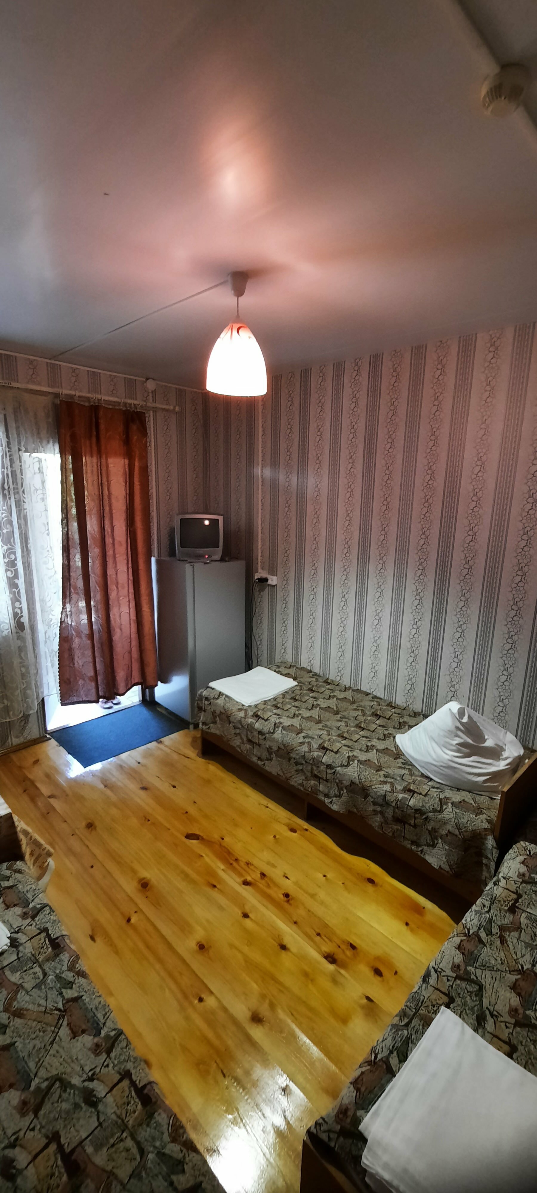 Бюджетный трехместный номер