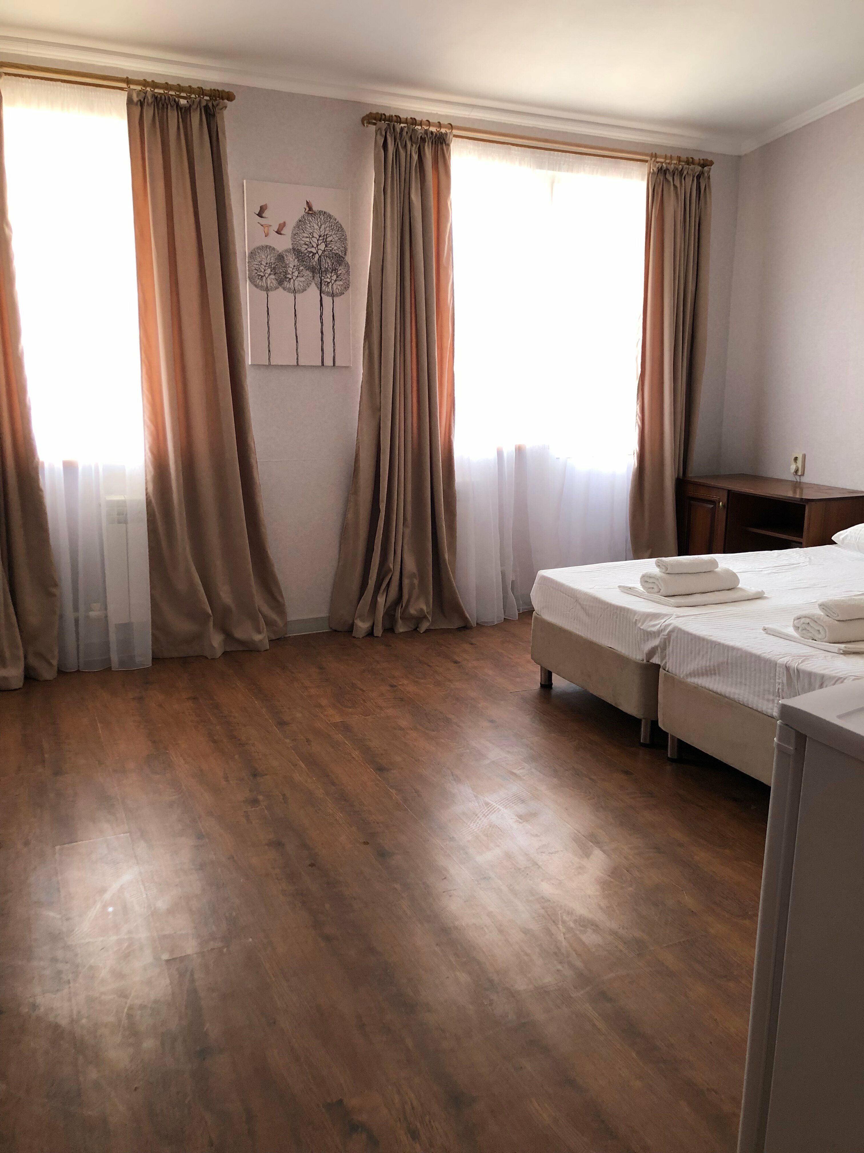 Четырехместный номер с ванной комнатой