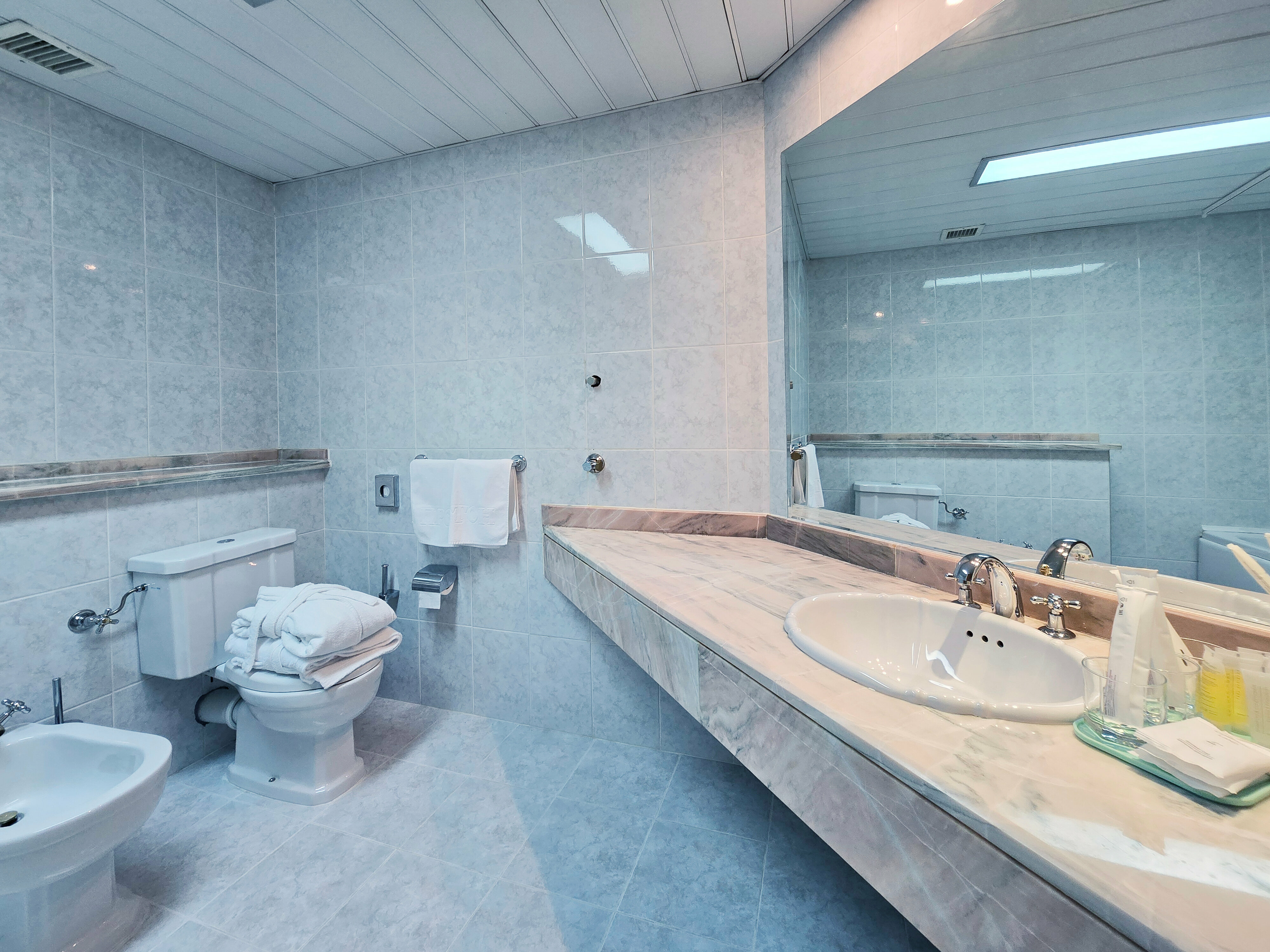 Суперлюкс с кроватью размера "king-size"