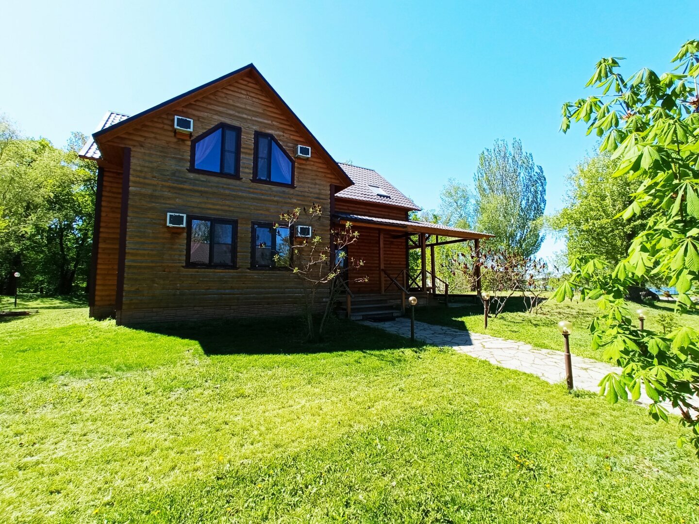 Коттедж Делюкс