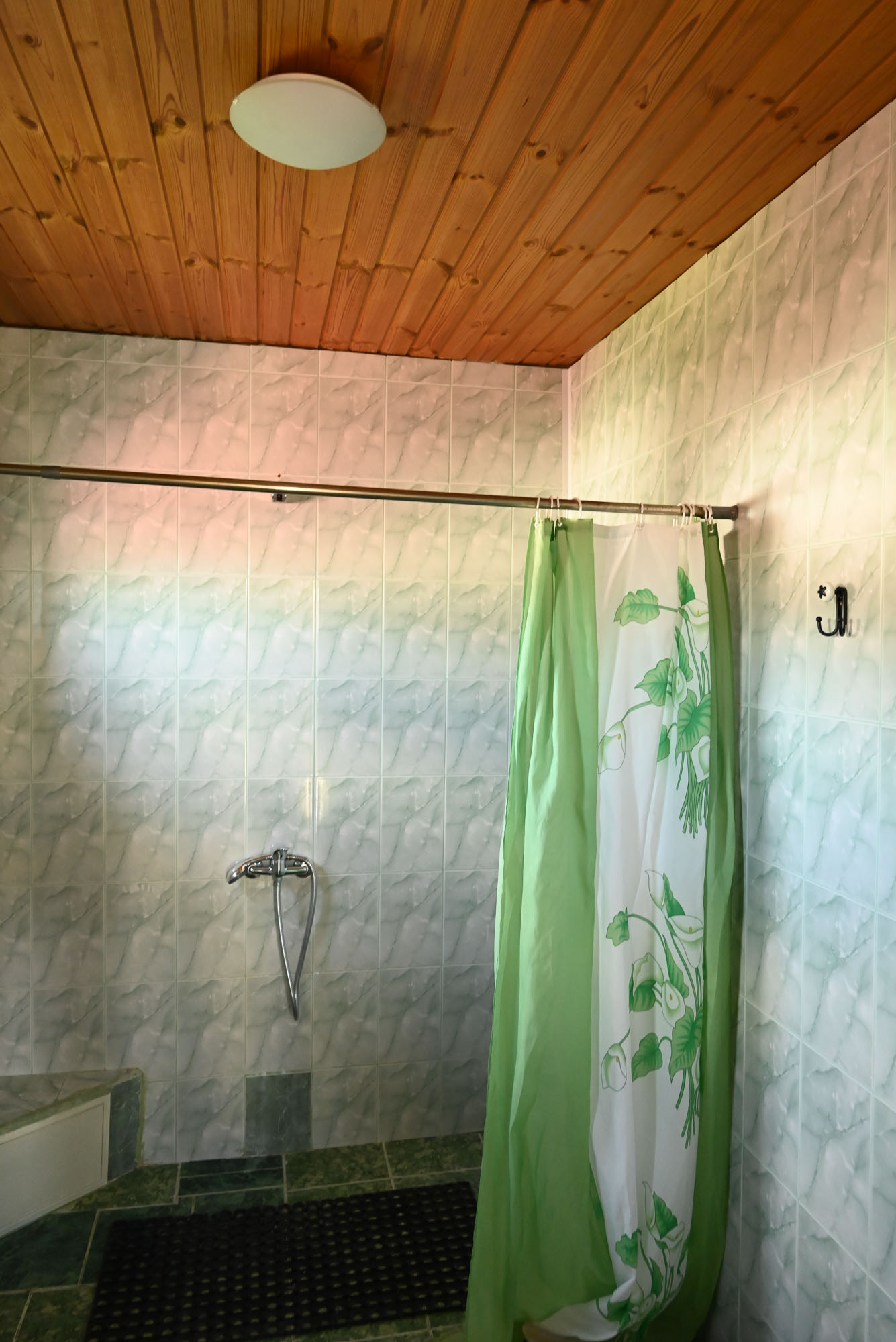 Трехместный номер эконом-класса