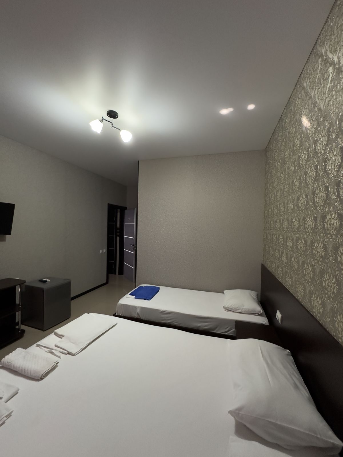 Улучшенный трехместный номер