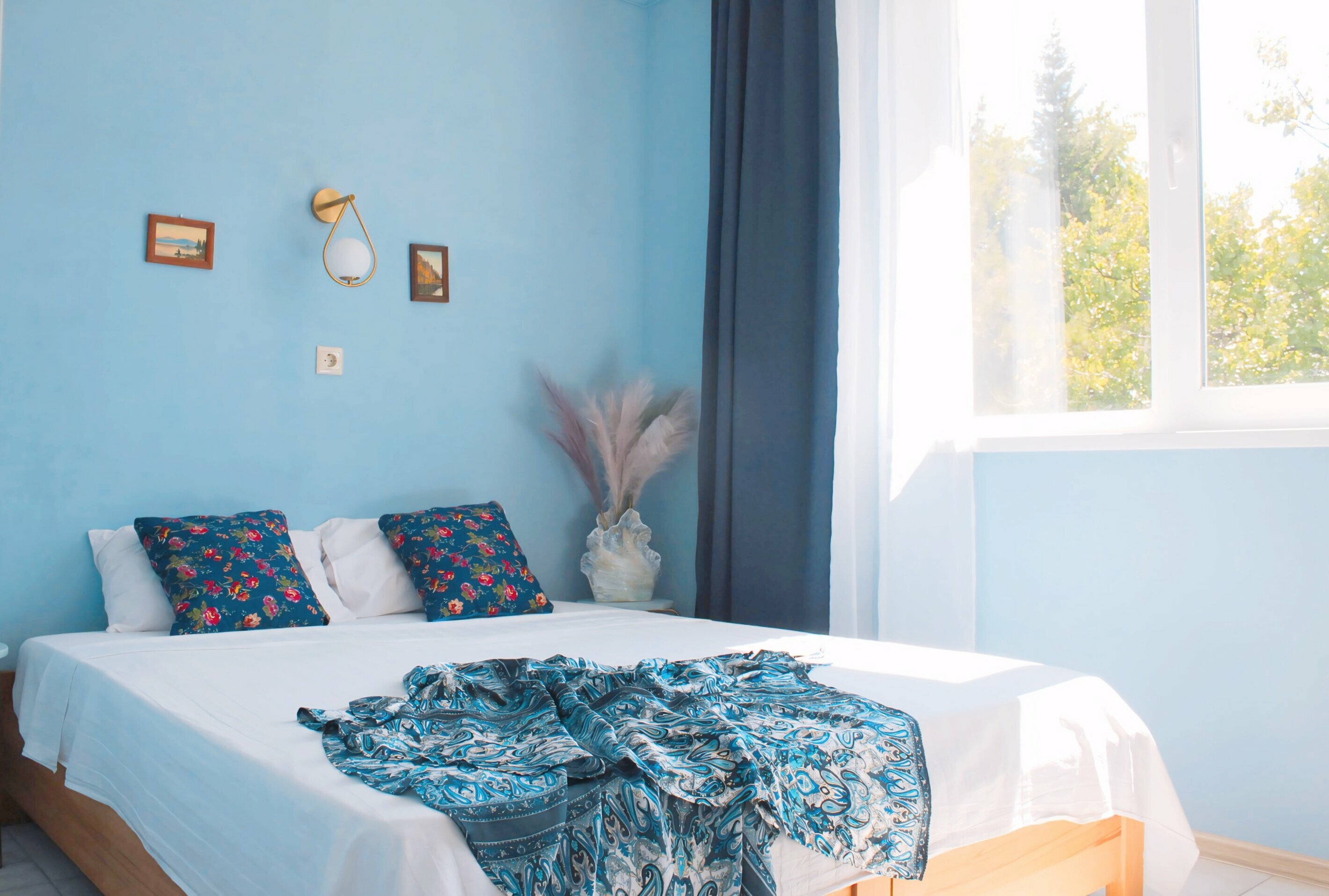 Улучшенный трехместный номер