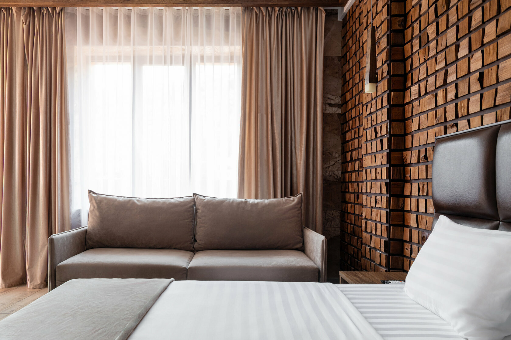 Улучшенный люкс