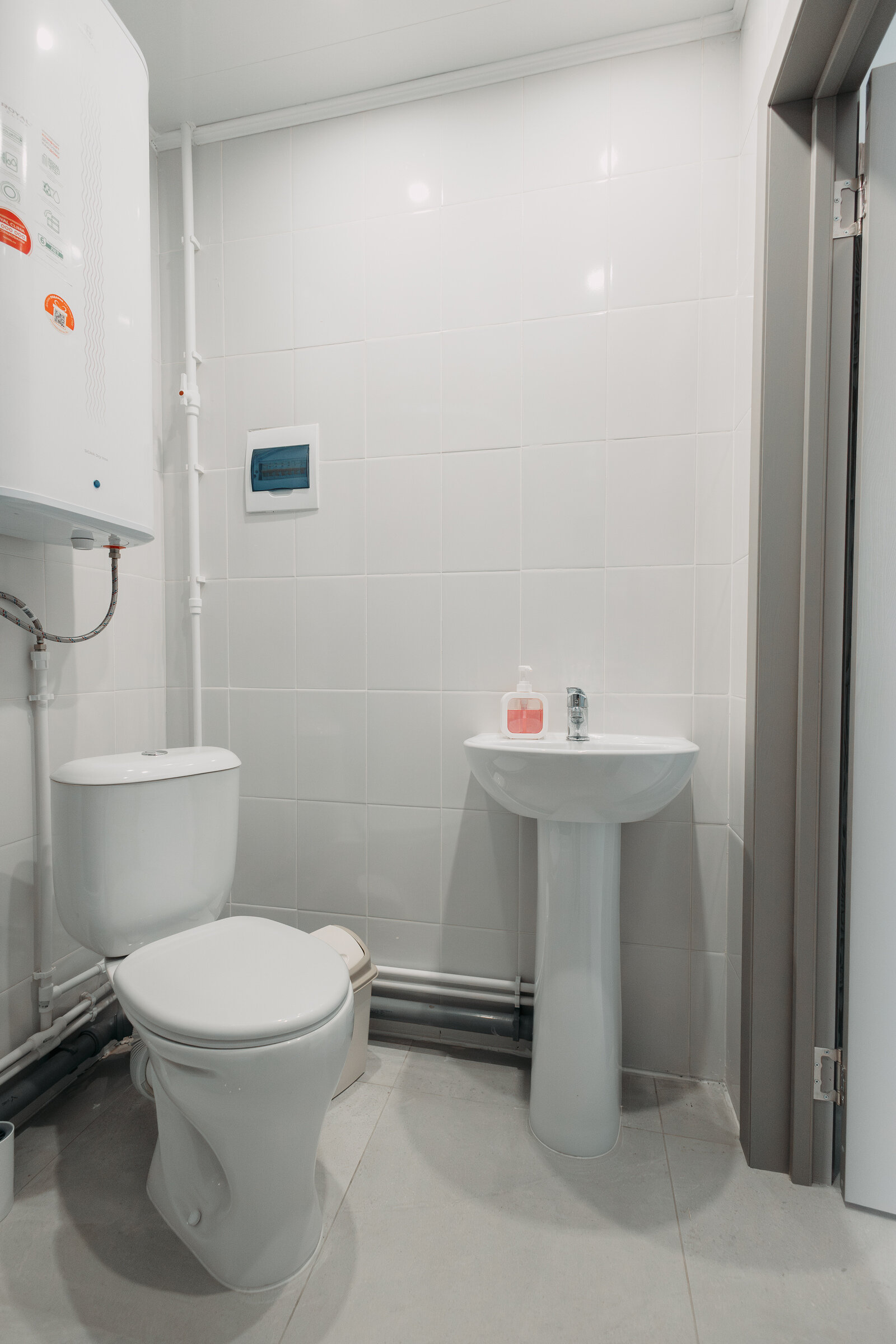 Кровать в общем номере для женщин с 10 кроватями