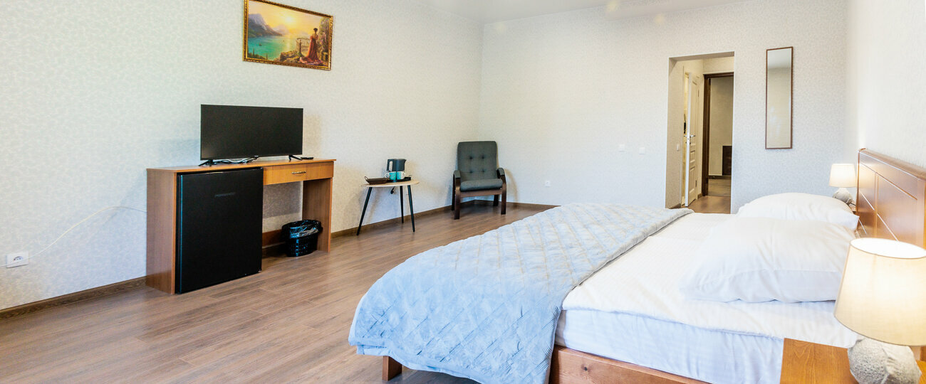 Большой двухместный номер с 1 кроватью