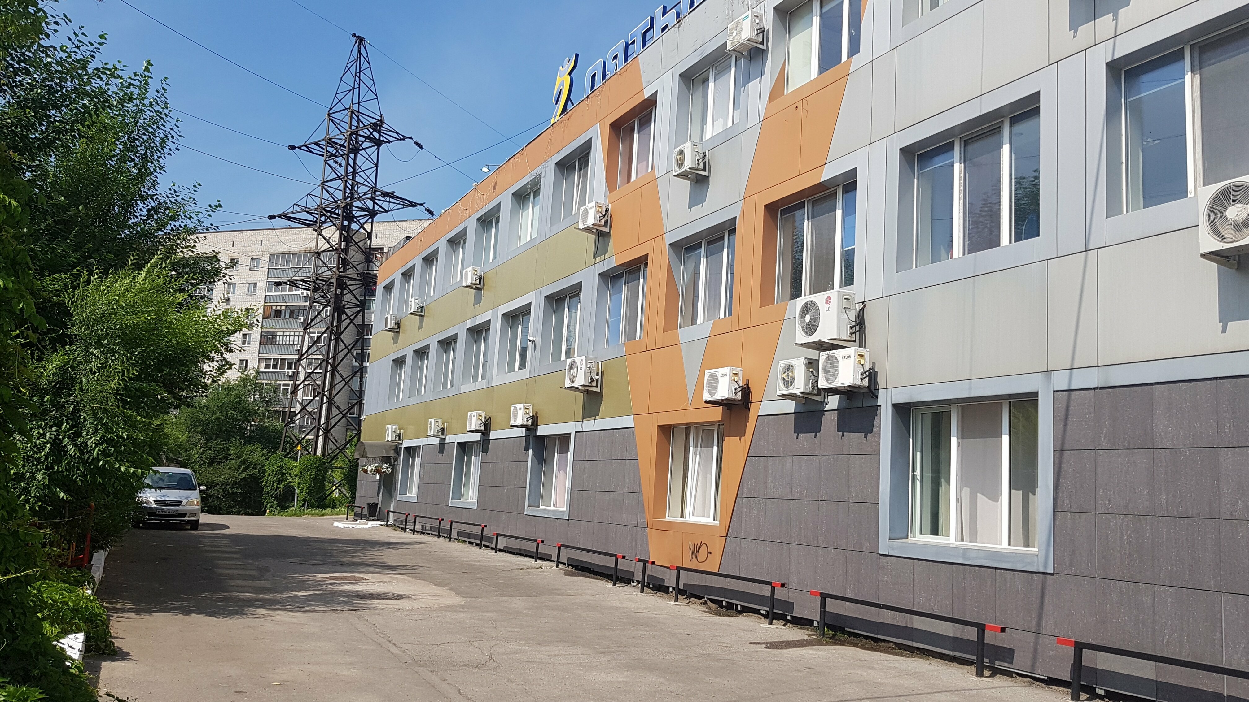 Кровать в общем 4-местном номере для мужчин и женщин