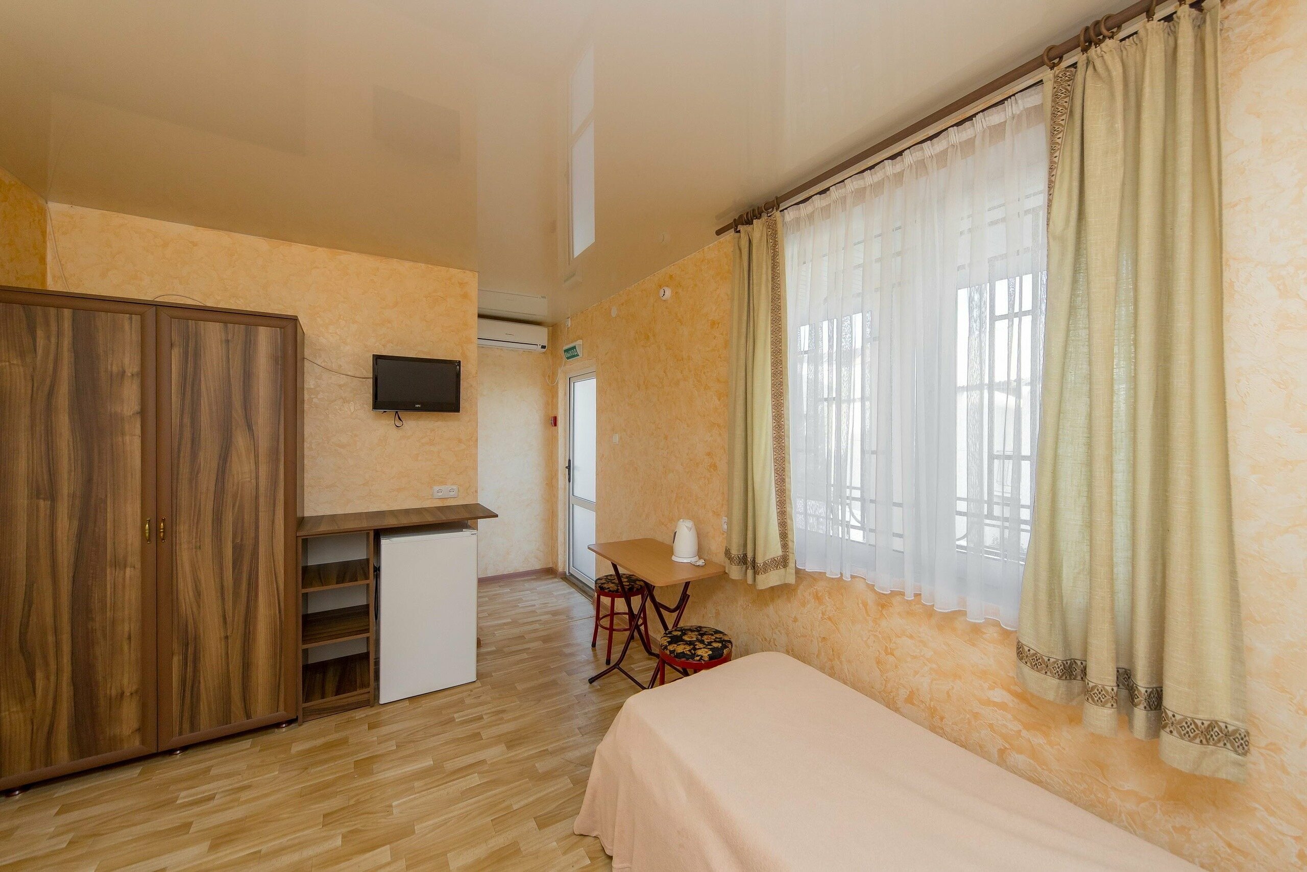 Двухместный номер с 2 отдельными кроватями и балконом