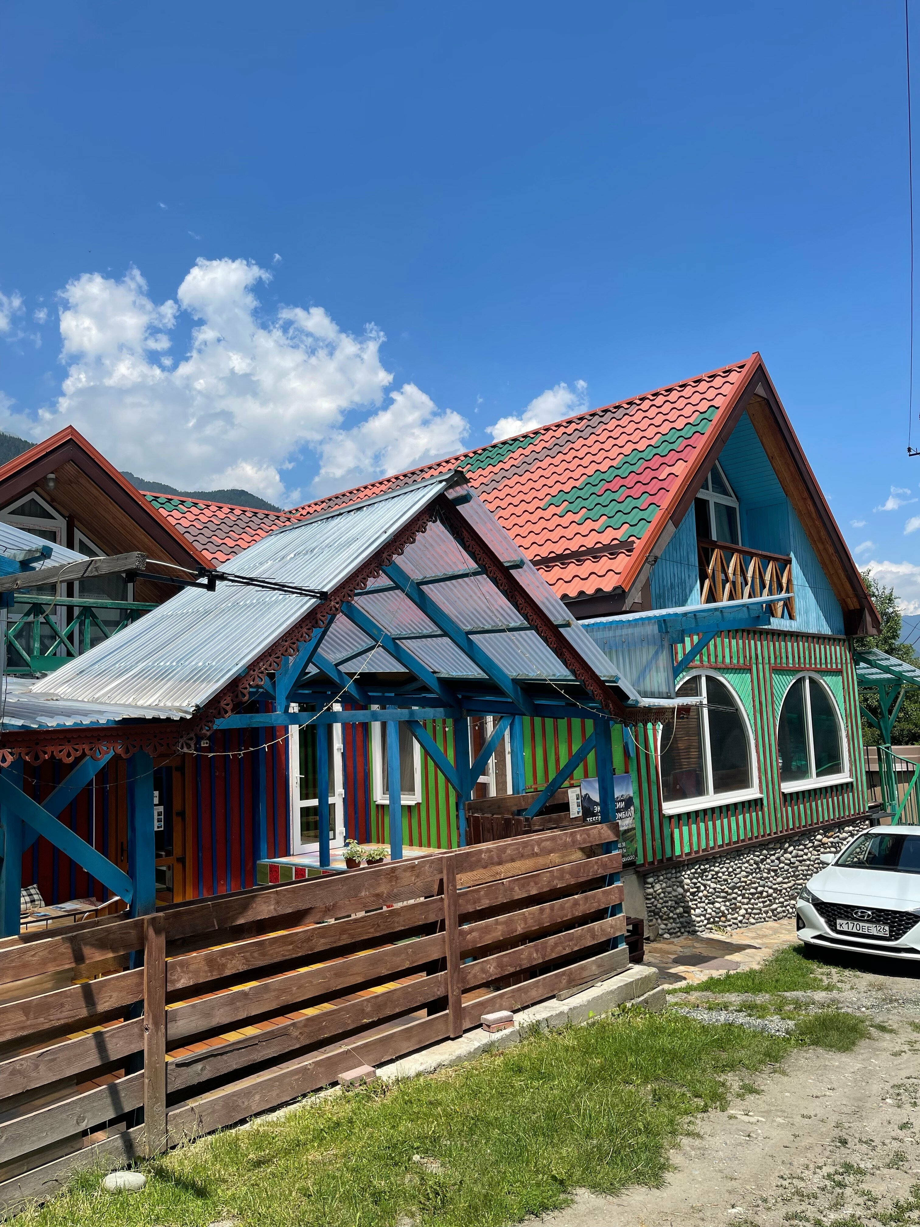 Семейный номер с видом на горы