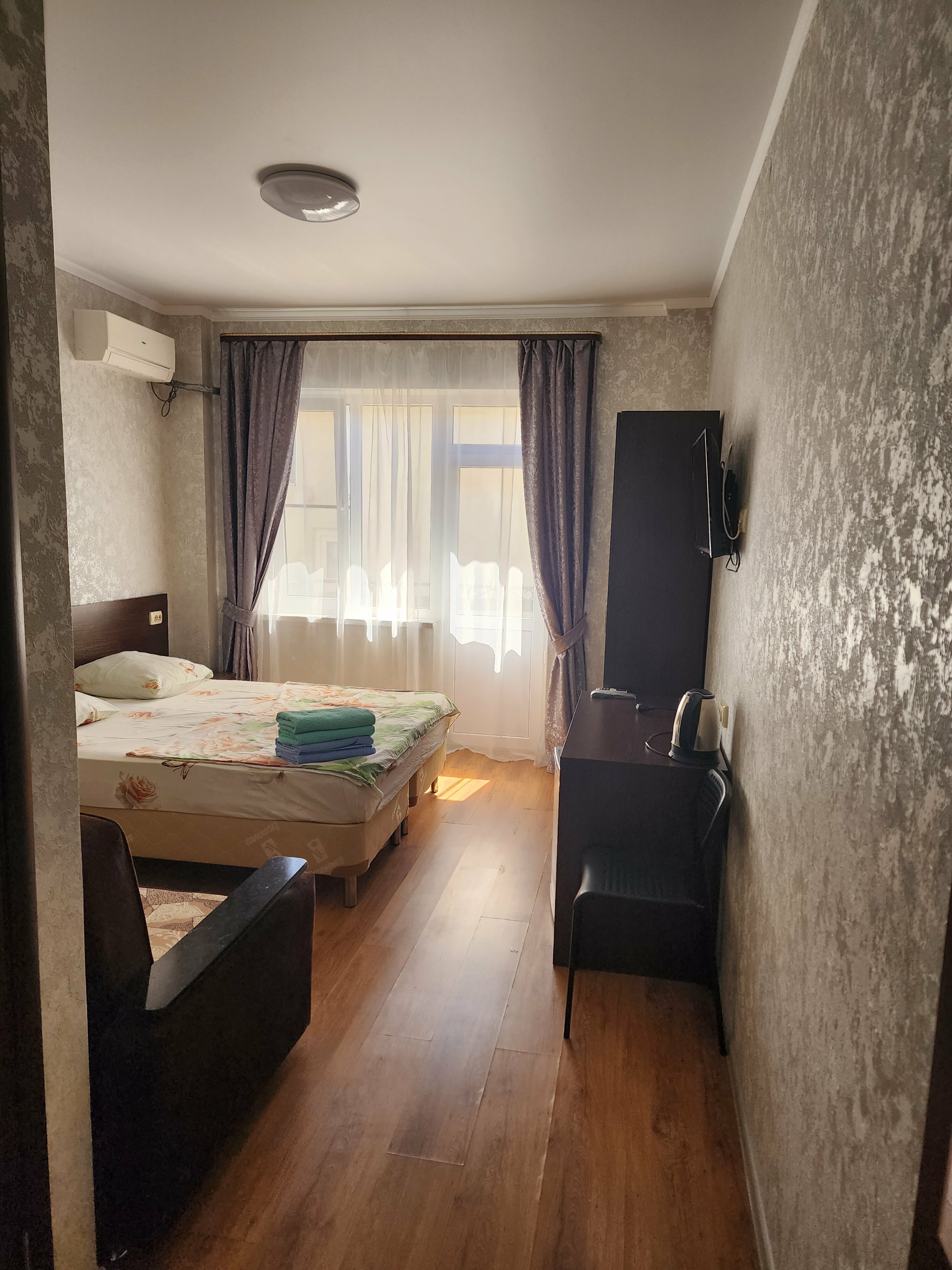 Семейный номер с балконом