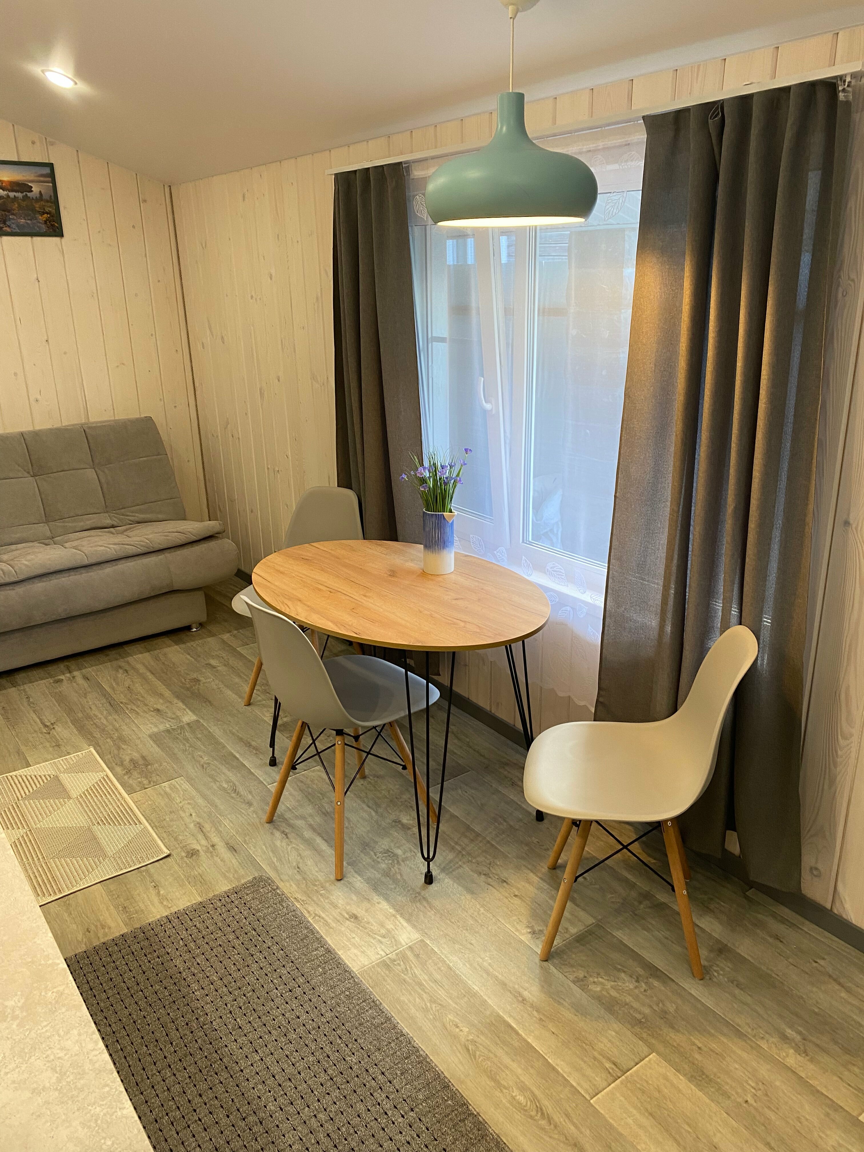 Четырехместный номер с душем