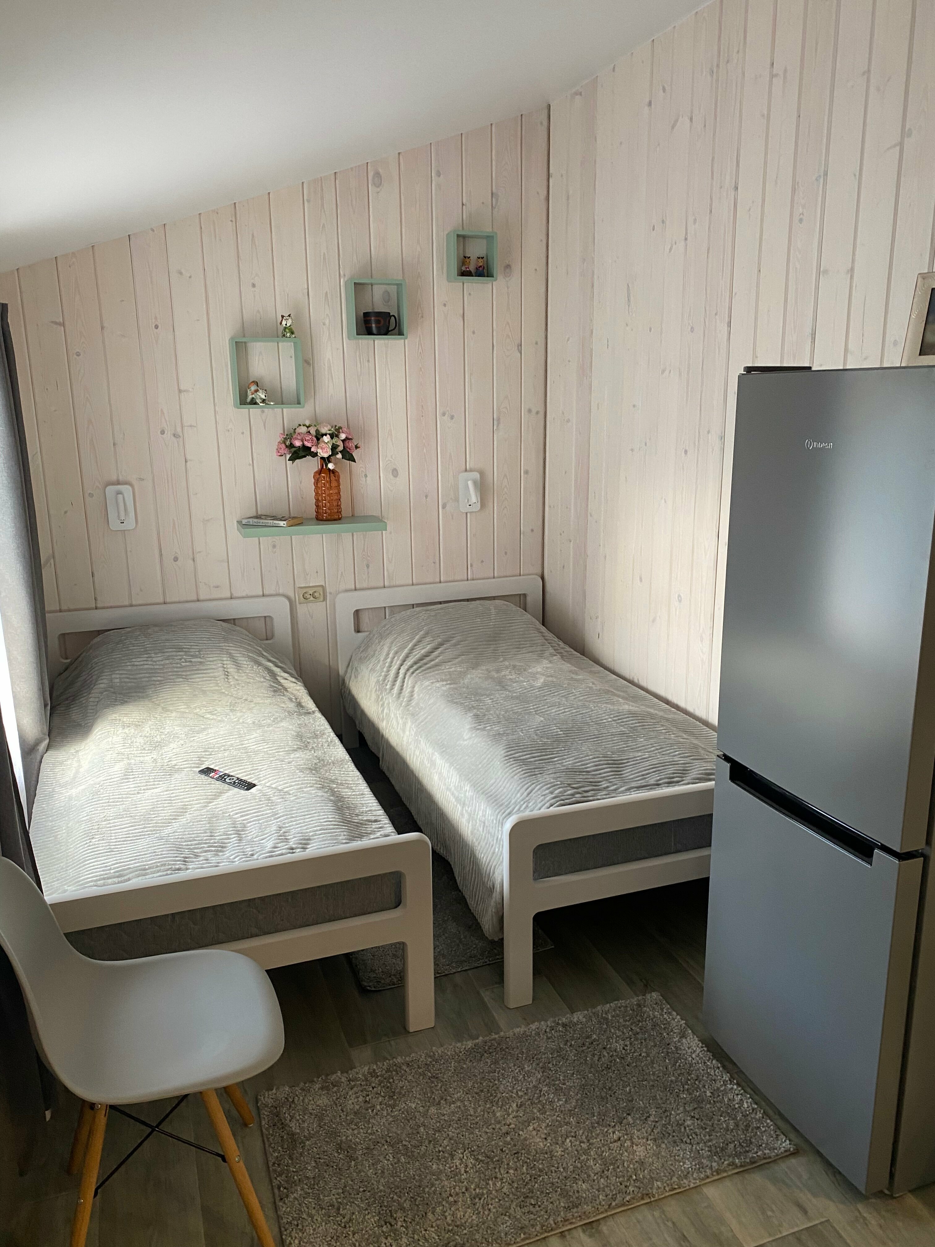 Четырехместный номер с душем