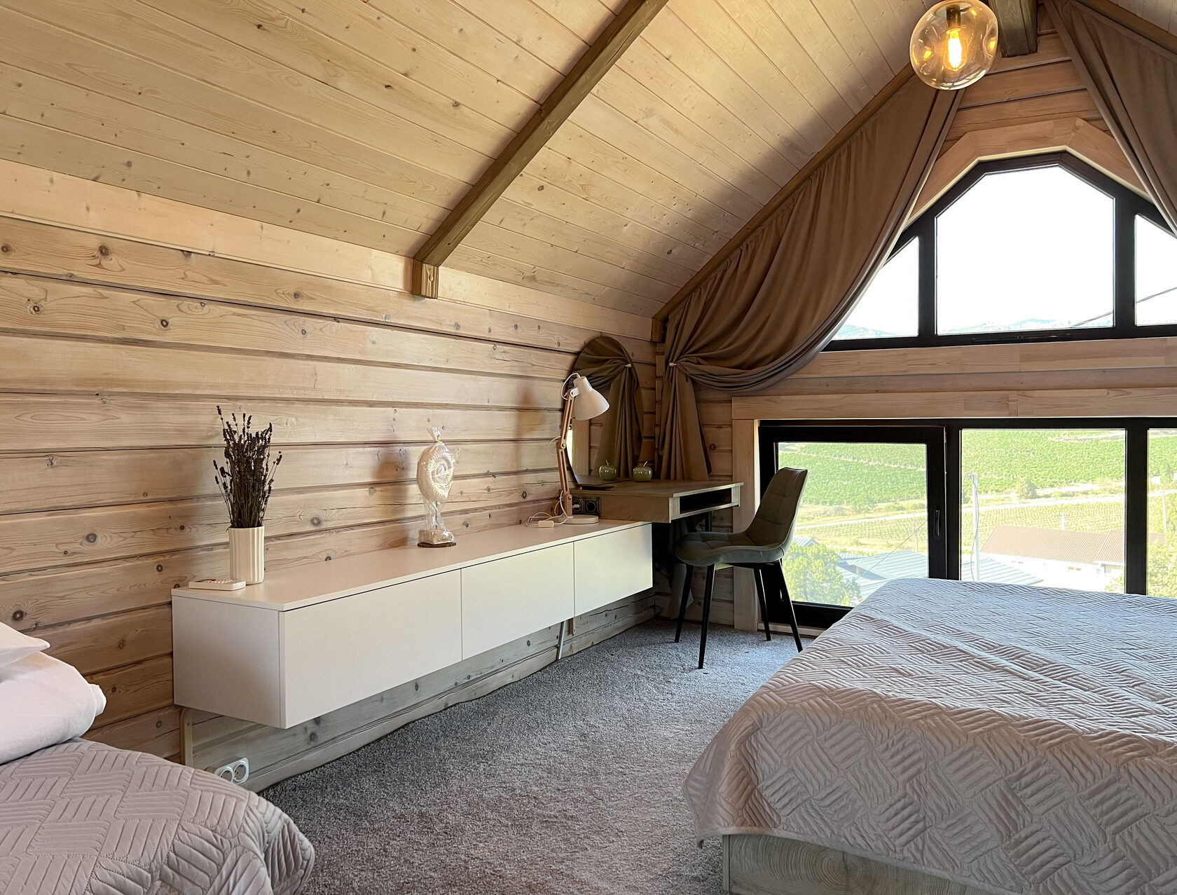 Семейный номер с террасой