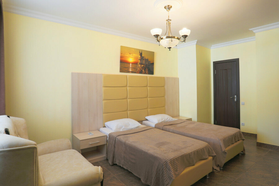 Cемейный номер с собственной ванной комнатой