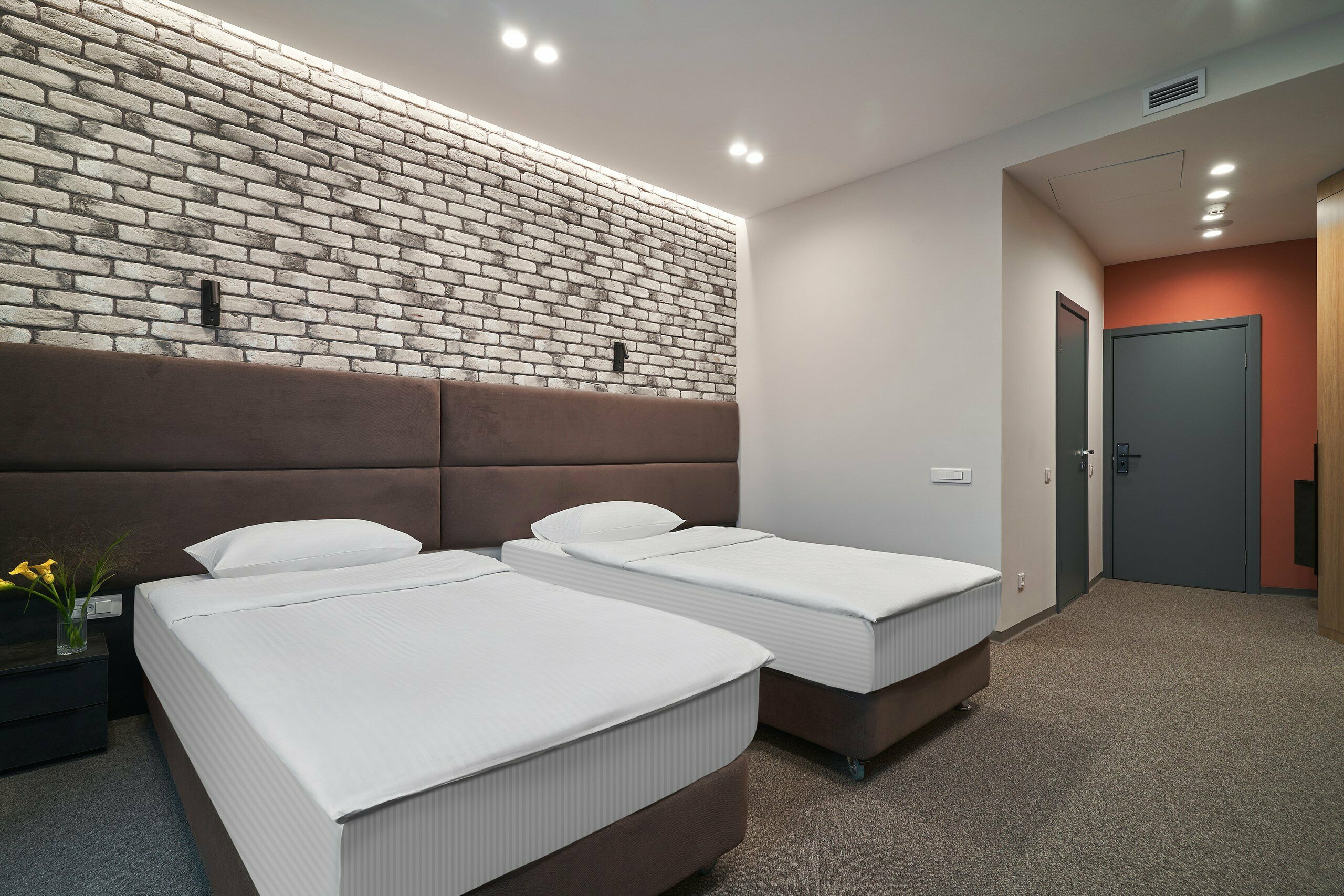 Улучшенный номер с кроватью размера «king-size» или 2 отдельными кроватями