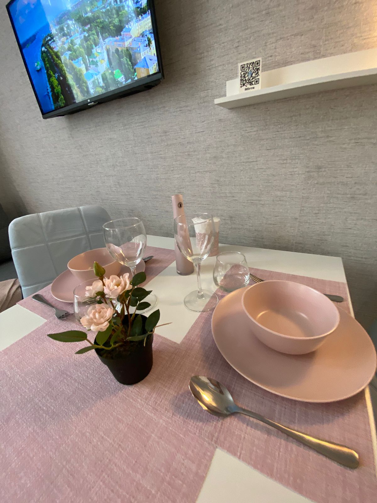 Двухместный номер с 1 кроватью или 2 отдельными кроватями и дополнительной кроватью