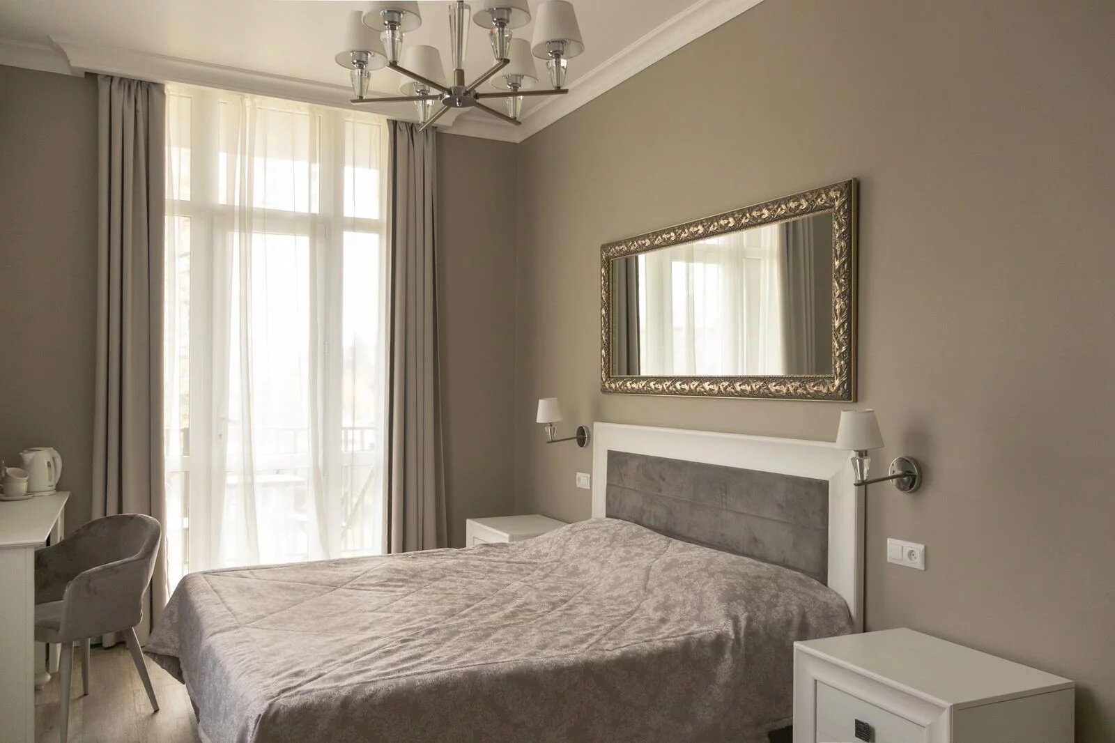 Трехместный номер с балконом