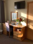 Номер с 2 односпальными кроватями в St David's Cross Hotel