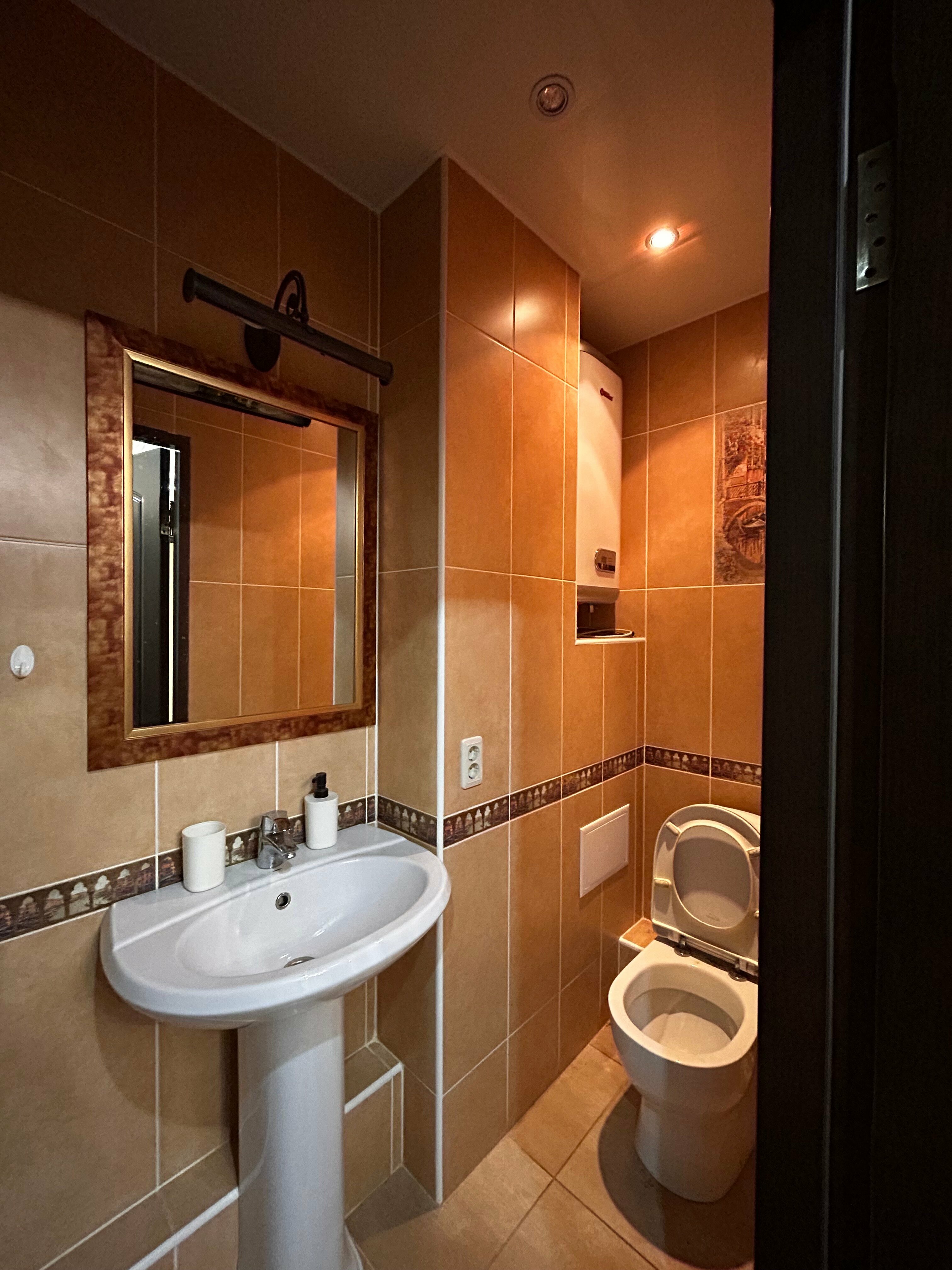 Четырехместный номер с ванной комнатой