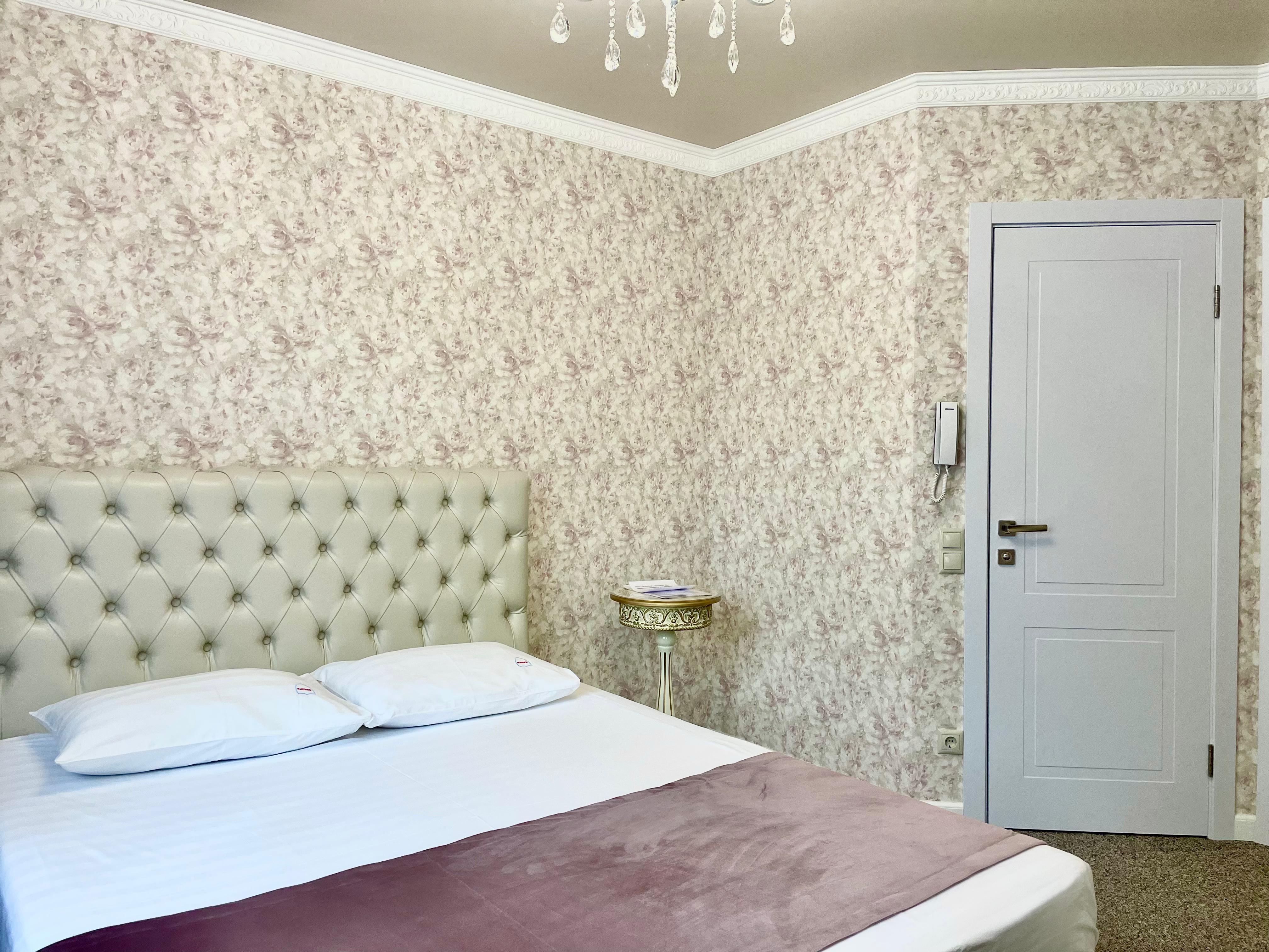 Улучшенный номер с кроватью размера «king-size»