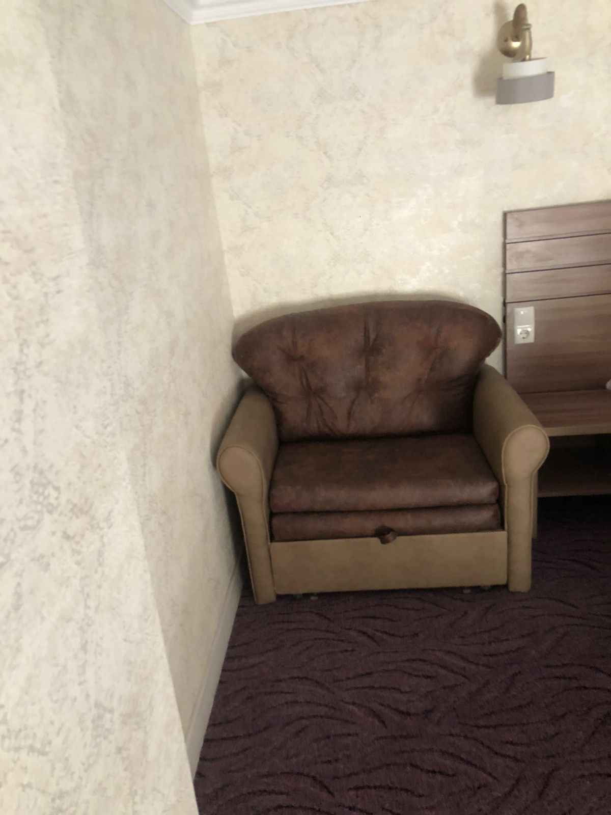 Двухместный номер с 1 кроватью или 2 отдельными кроватями и дополнительной кроватью