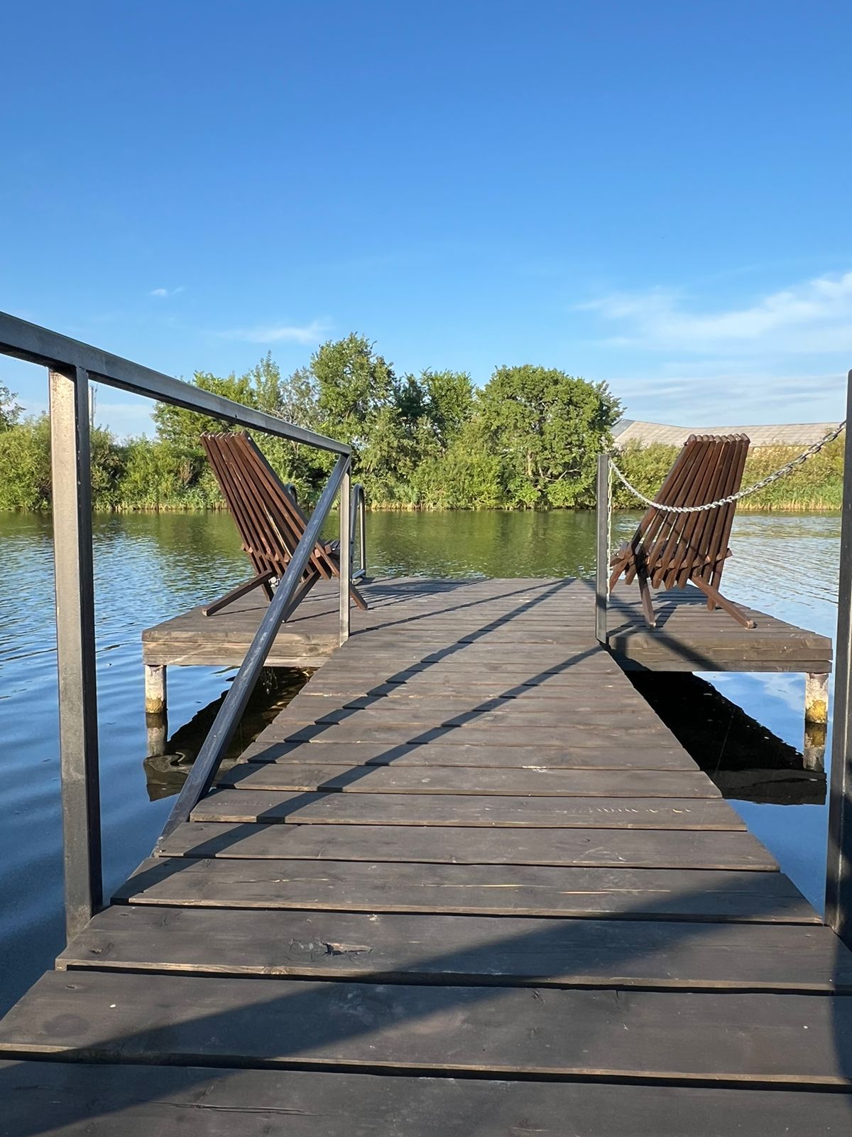 Дом с видом на озеро