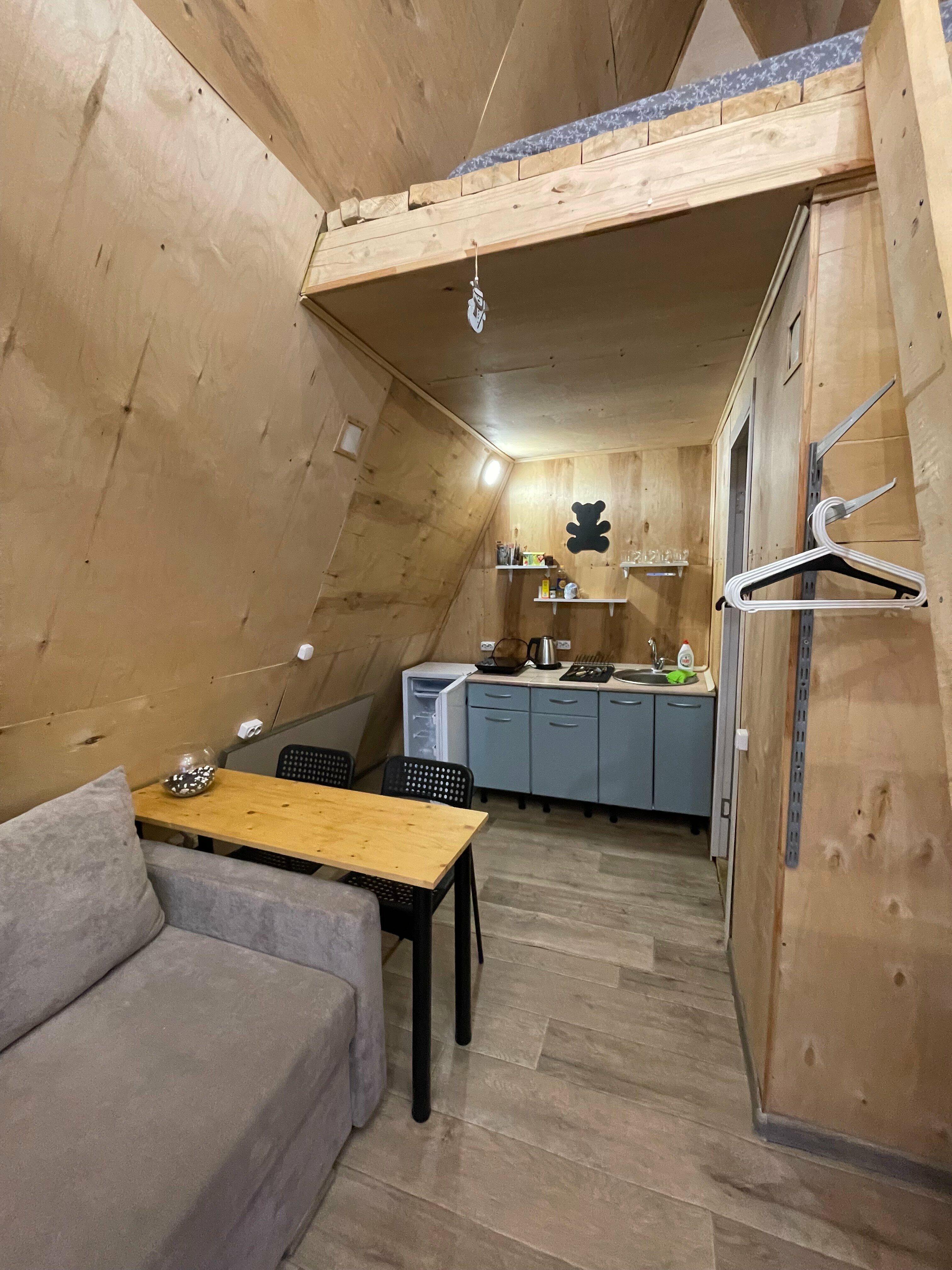 Двухуровневый четырехместный номер